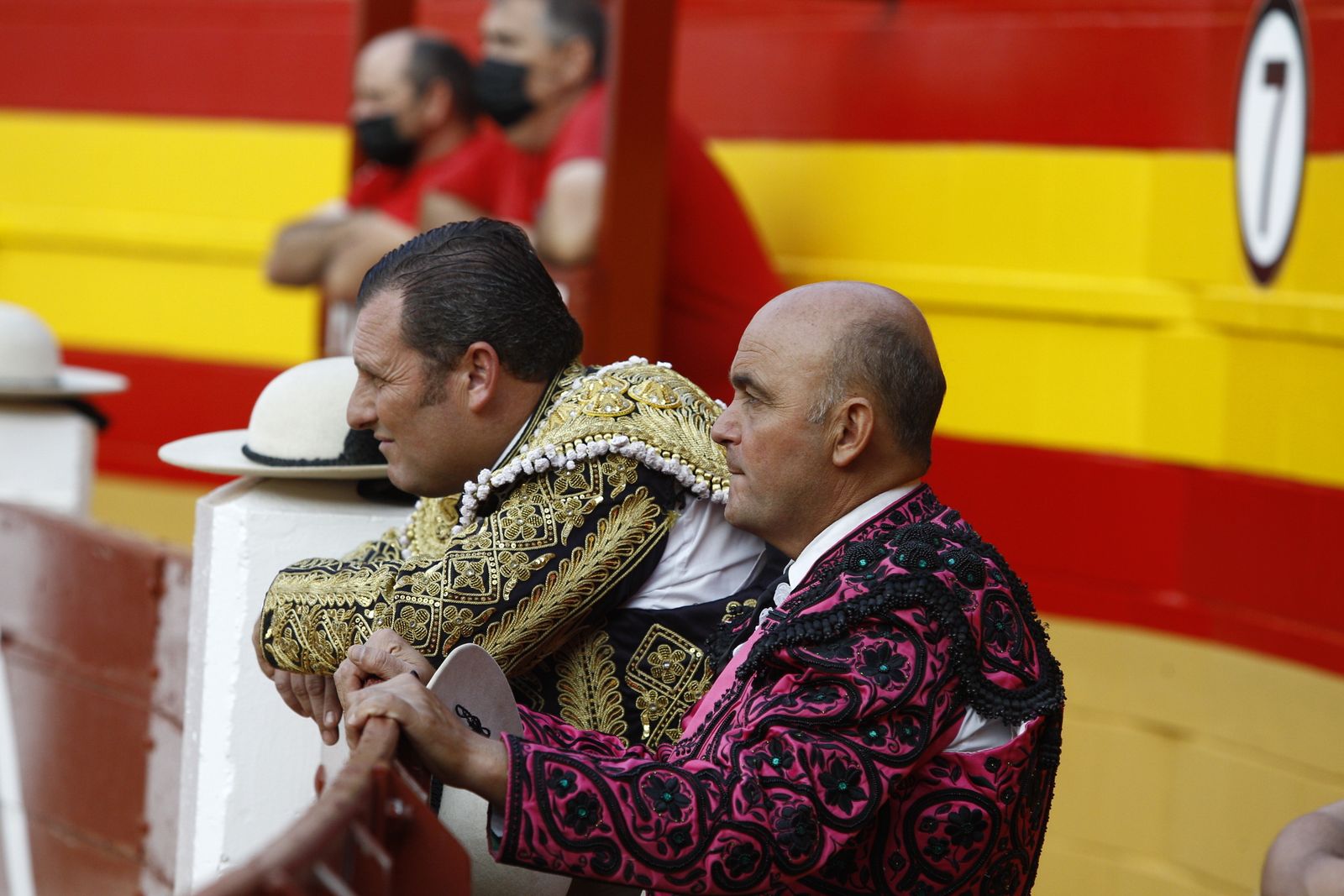 Fotogalería corrida de toros. Cayetano Rivera, Paco Ureña y Roca Rey. Roquetas de Mar.