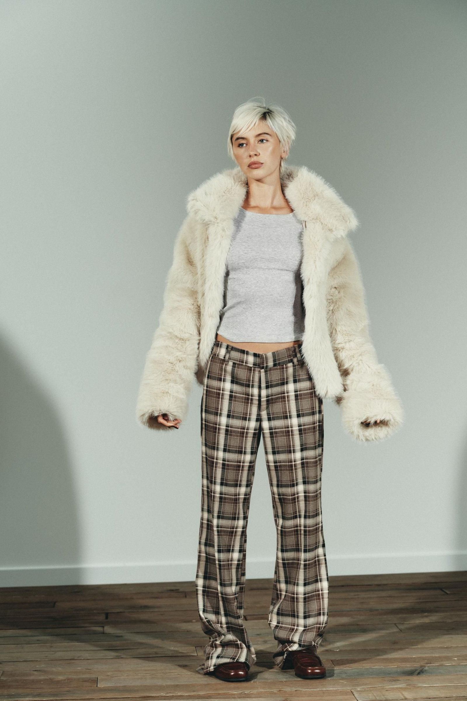 Pantalones de cuadros de Zara.