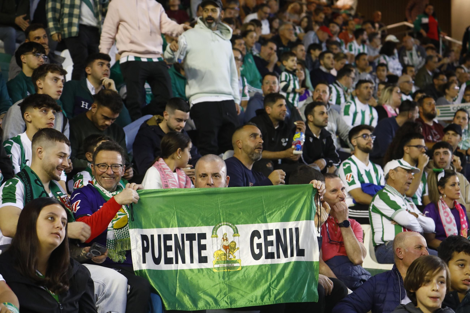 Las mejores fotos del ambiente en el Córdoba CF - Zaragoza en El Arcángel