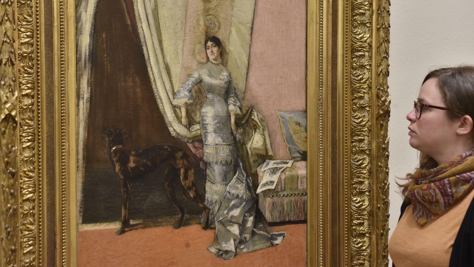 José Villegas retrató así a su esposa Lucia Monti.