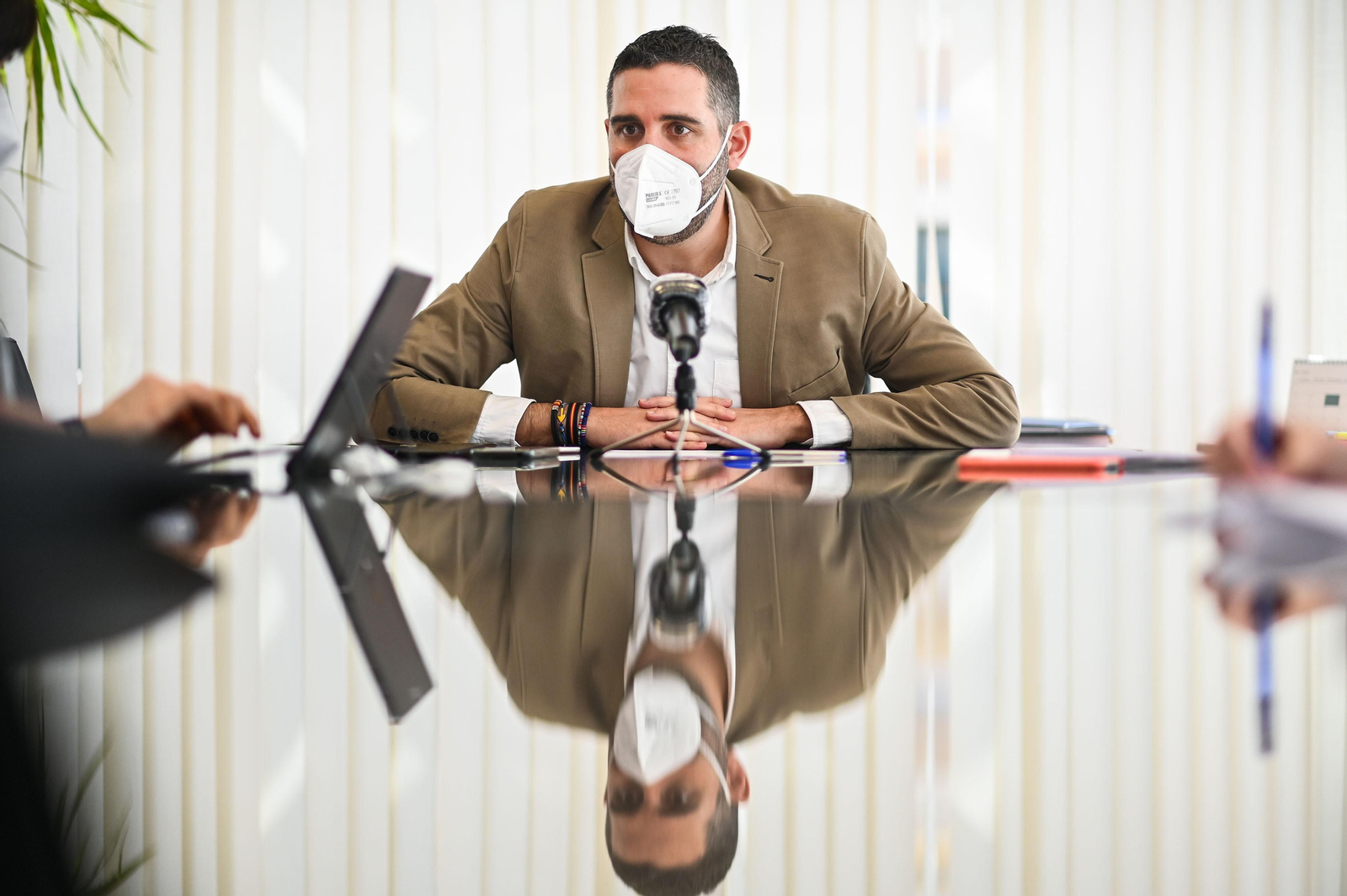 El concejal de Economía del PP, Juan José Alonso, ha explicado a la prensa las cifras del presupuesto