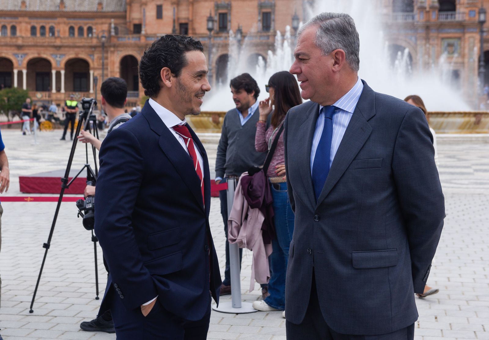 El derbi sevillano | Las fotos del alcalde y los presidentes de Betis y Sevilla