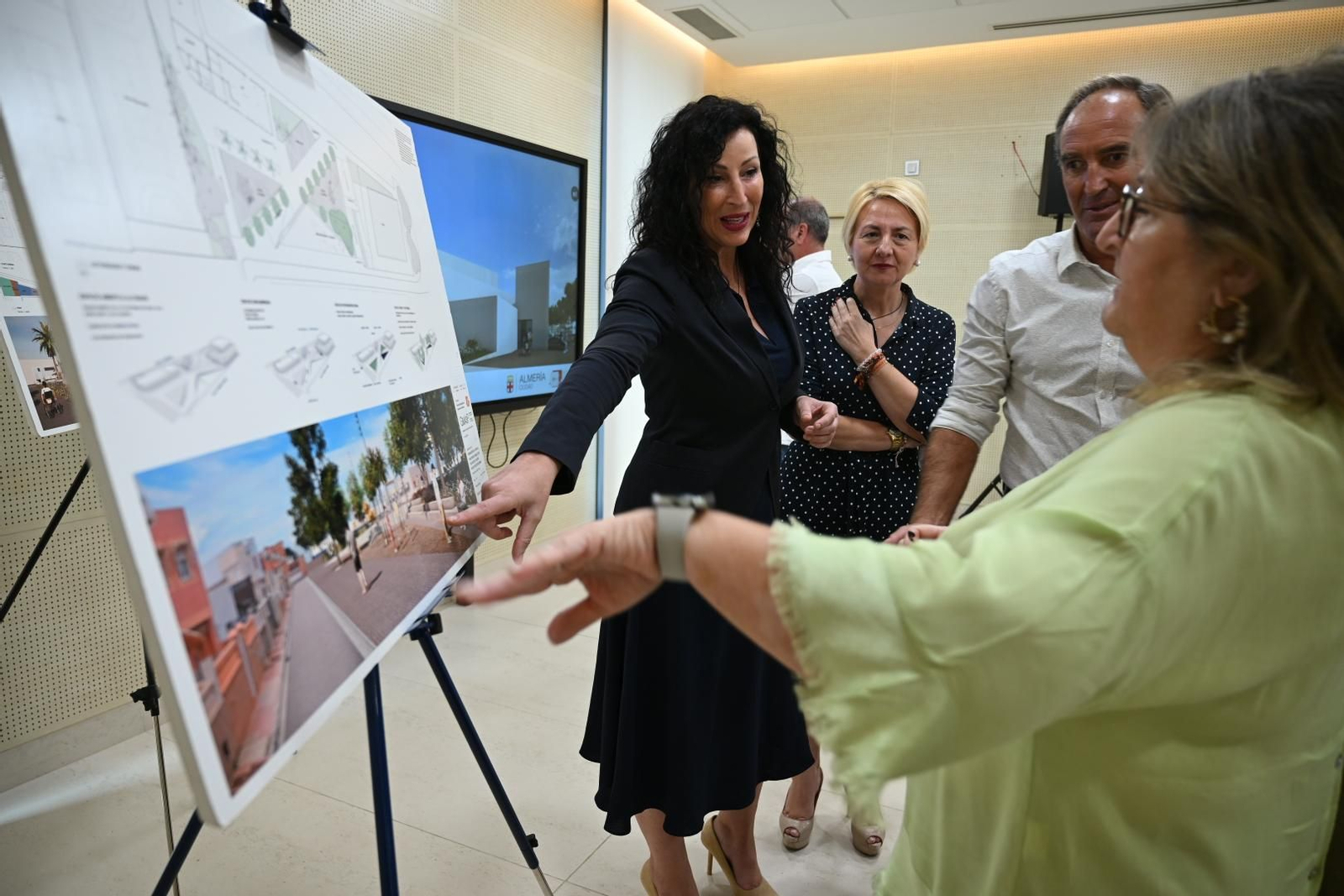 La alcaldesa presentó el jueves el proyecto del CDM Costacabana.