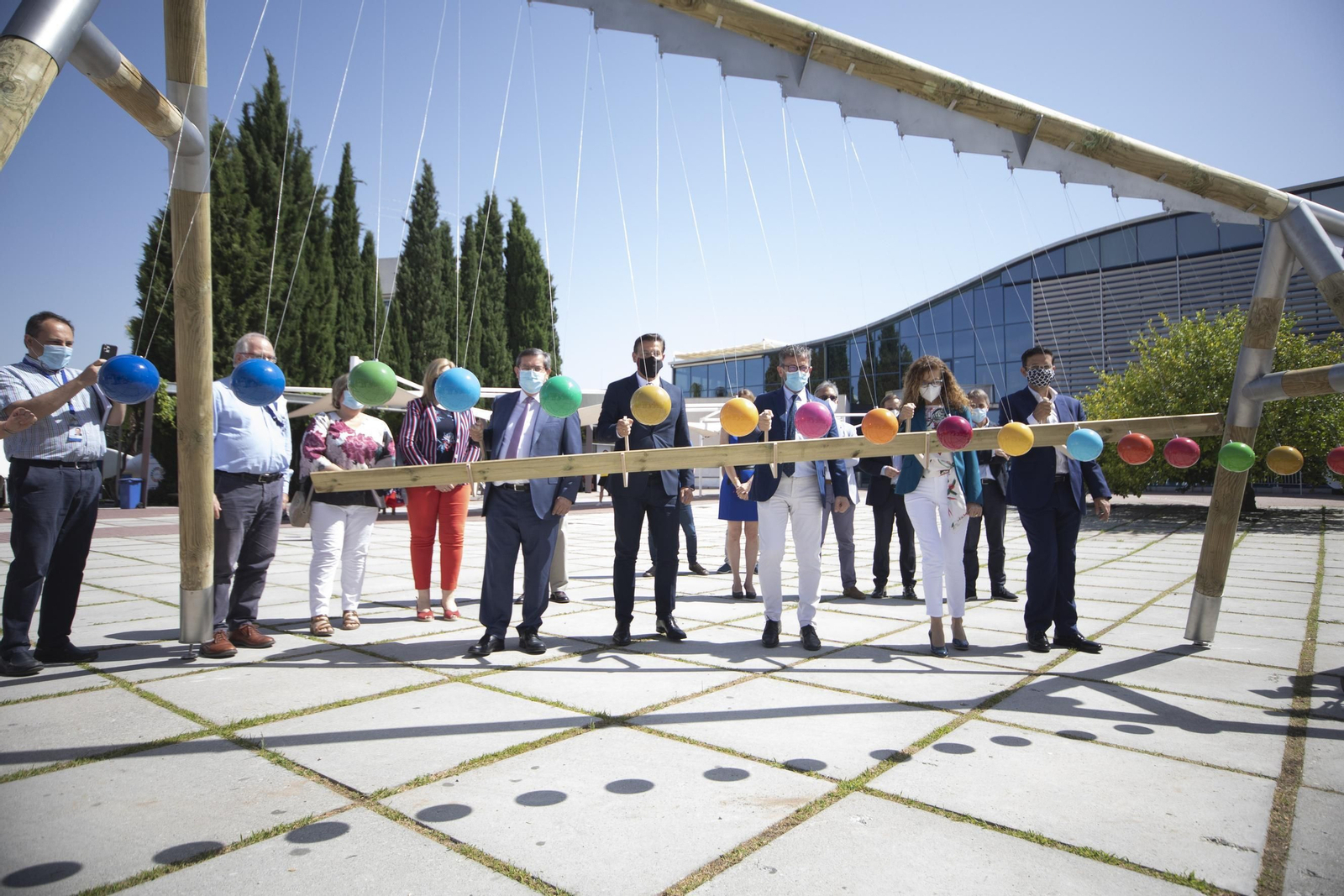 Políticos de la ciudad y la Junta, en la reapertura del martes pasado