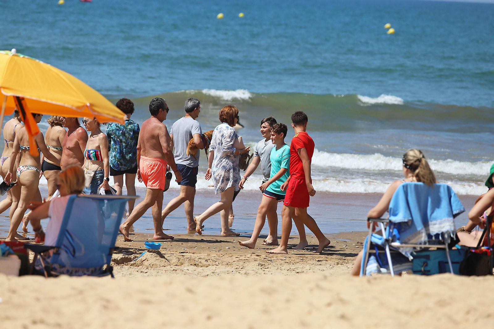 Las playas de Huelva se llenan en el 1 de mayo