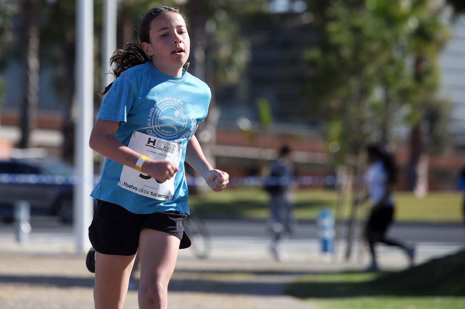 Imágenes de la carrera infantil previa a la "10K Puerta del Descubrimiento"