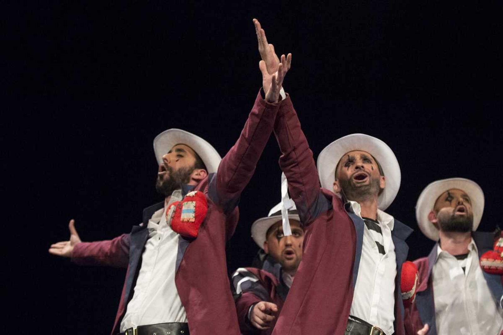 Las imágenes de la decimoséptima función clasificatoria