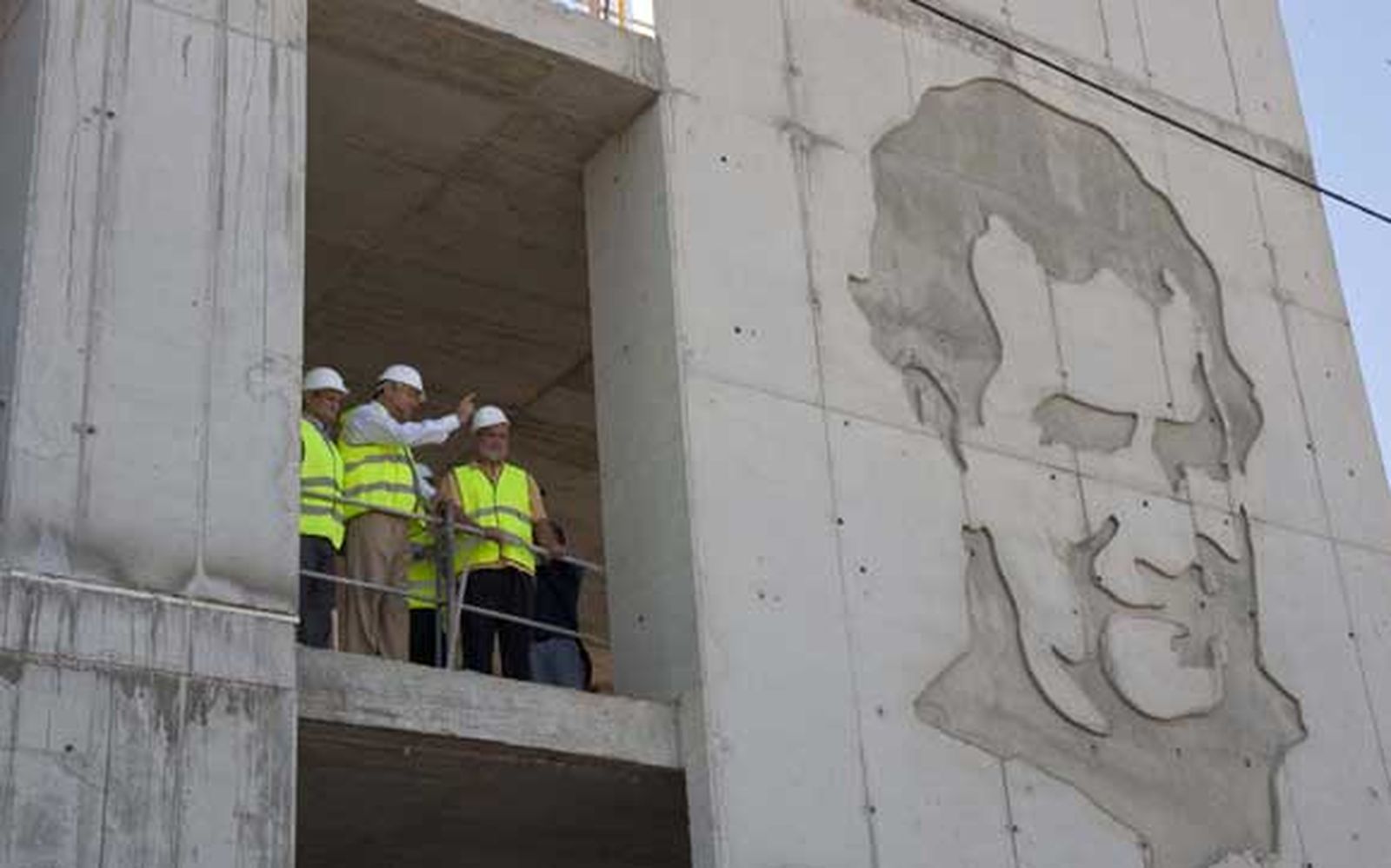 Los Salesianos construyen un centro social en el Polígono Sur