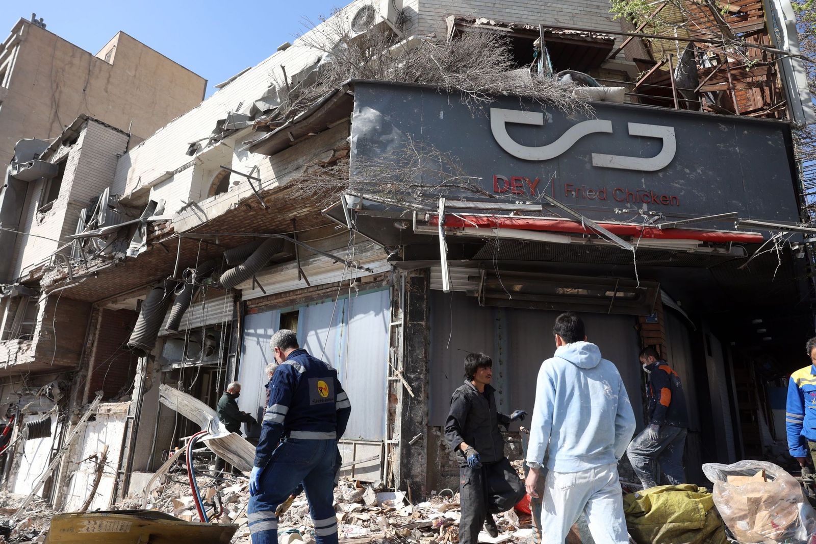 Los ataques en la Guerra de Oriente Medio: fuego y destrucción en otro día más de conflicto