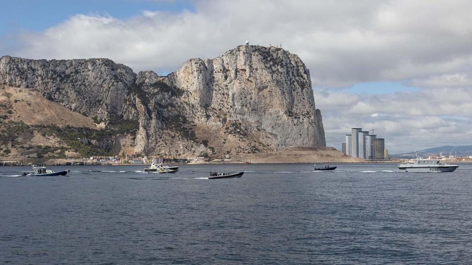 Unas maniobras militares recientes alrededor de Gibraltar.