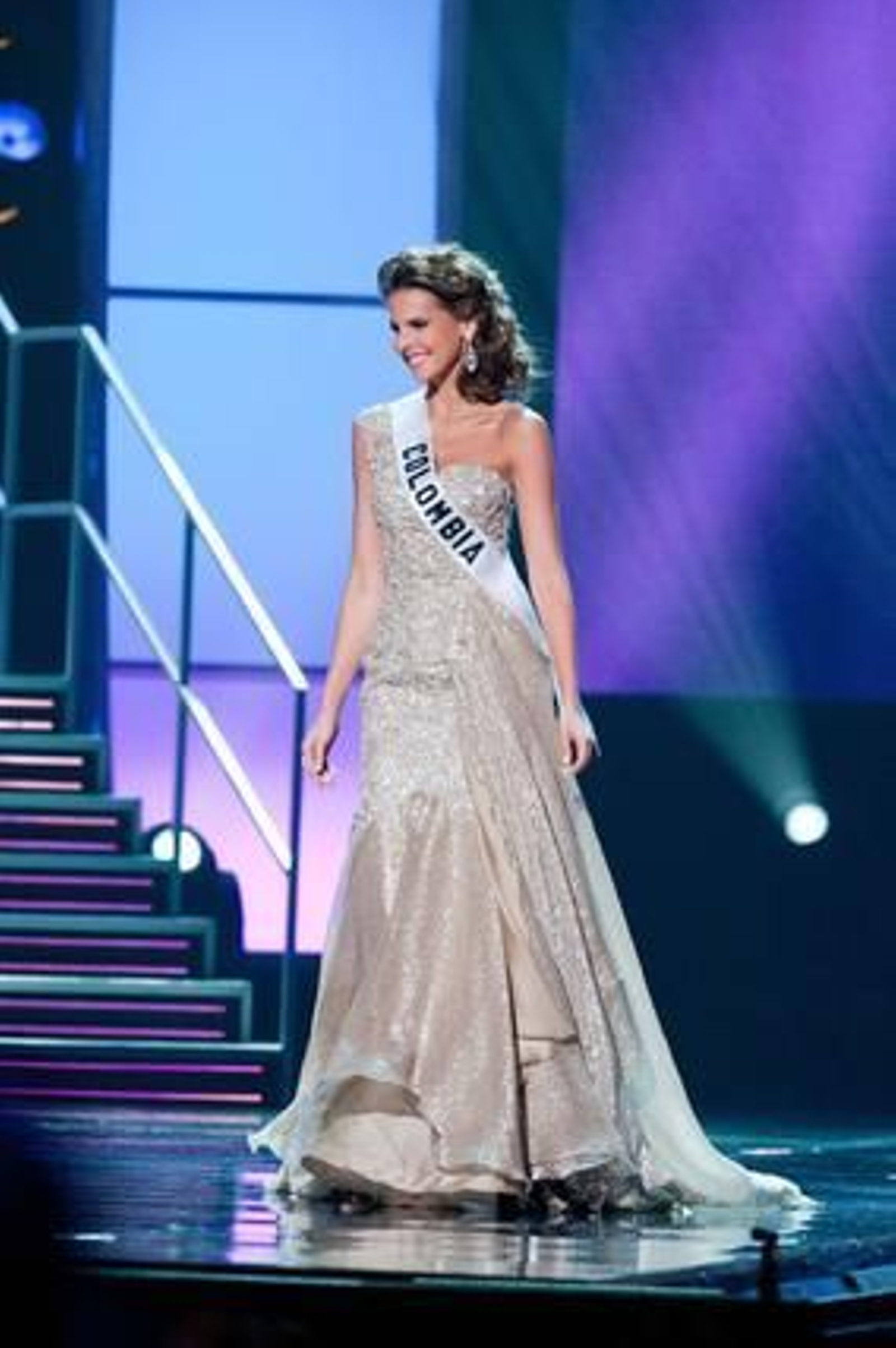 Miss Colombia, una de las favoritas, posa en traje de noche.

Foto: EFE