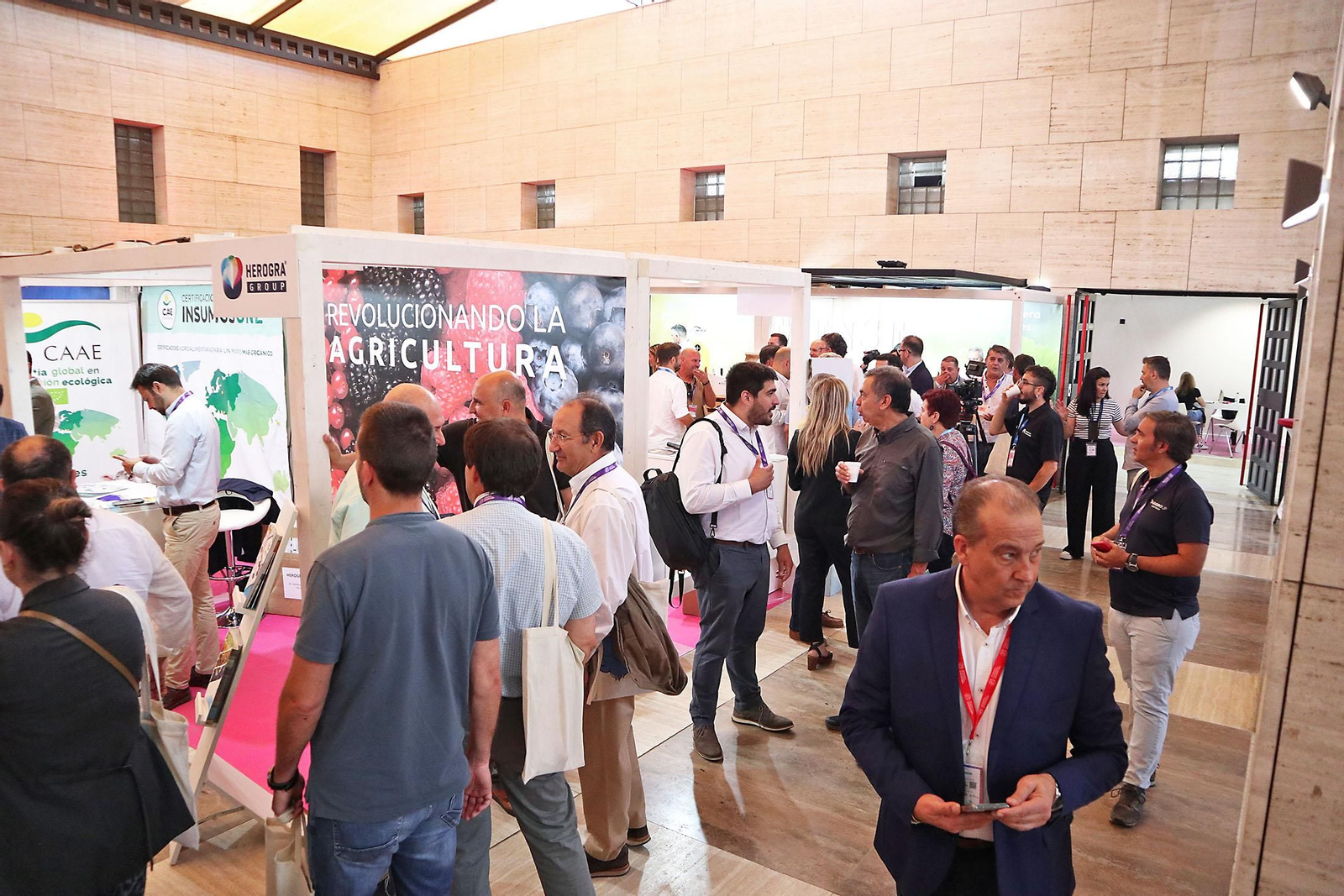 imágenes del IX congreso internacional de Frutos Rojos en Huelva