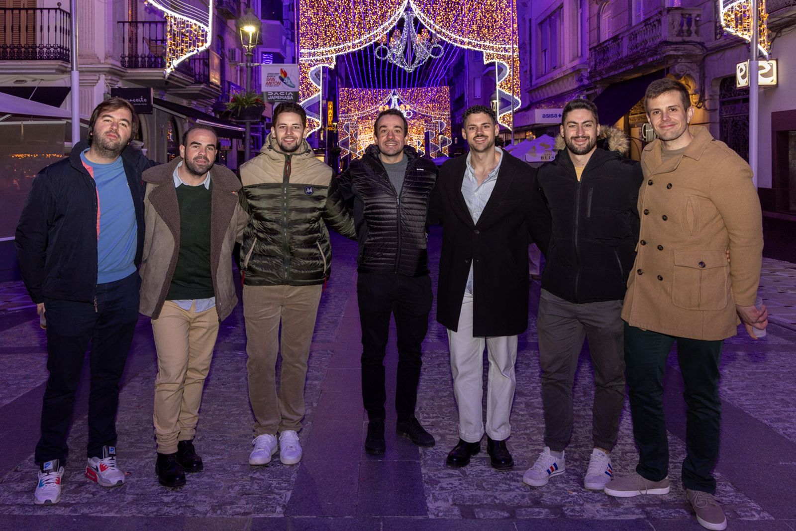 Así disfruta Jaén del concierto extraordinario a pie de calle: "Son de Vida"