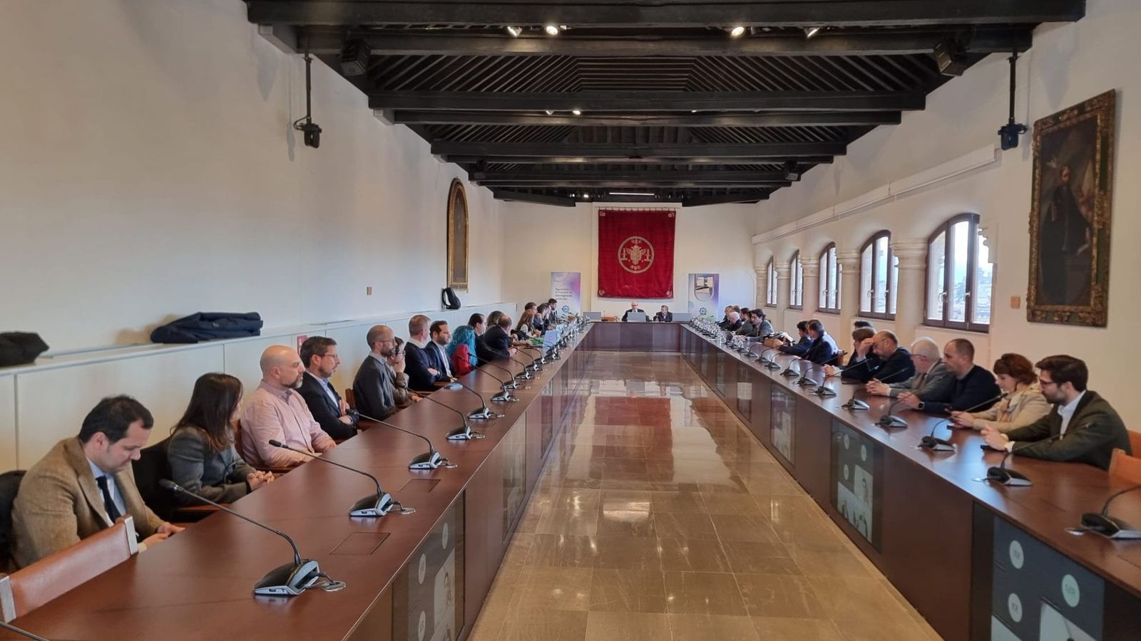 El presupuesto ha quedado aprobado en su Patronato, celebrado en el Hospital Real, sede del Rectorado de la Universidad de Granada