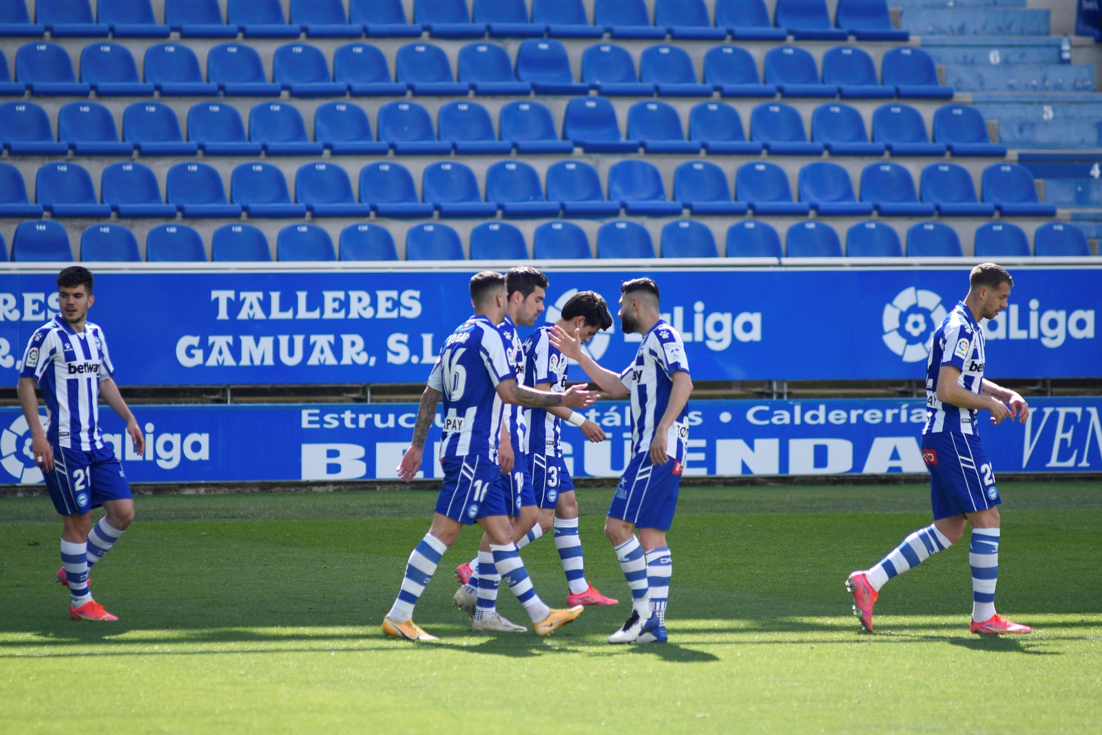 Las imágenes del Alavés-Cádiz