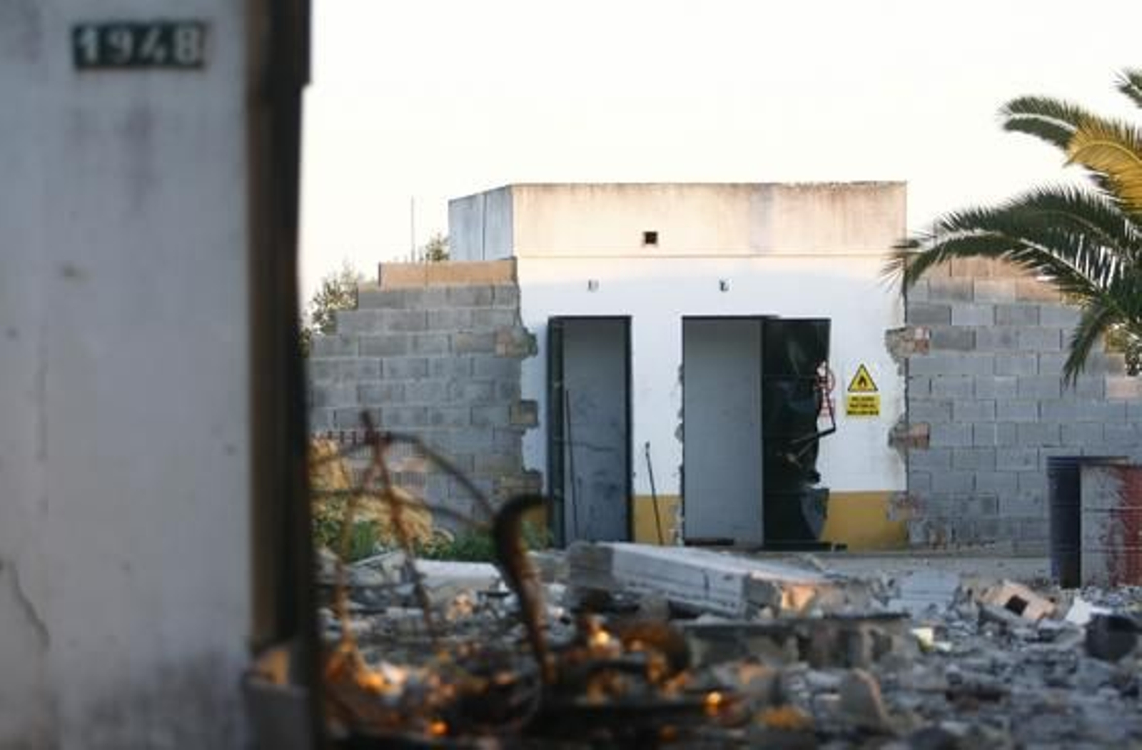 Estado del interior de la pirotecnia que ha provocado la muerte de cuatro personas.

Foto: Belén Vargas