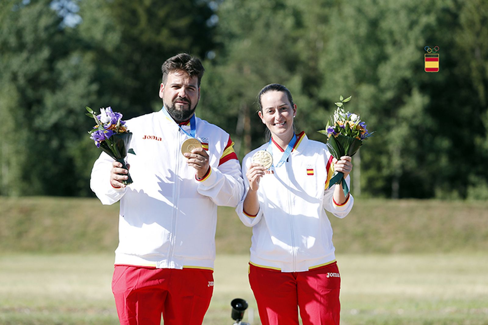 Antonio Bailón y Fátima Gálvez lucen la medalla oro conseguida