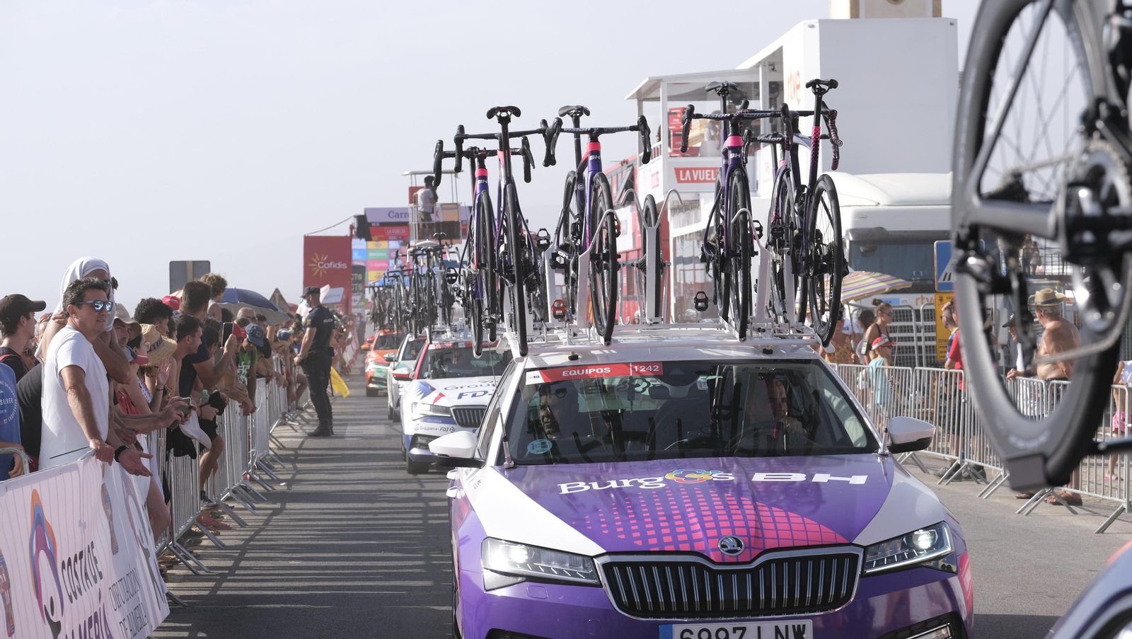 Imágenes de la etapa de la Vuelta a España con llegada en Cabo de Gata, Almería