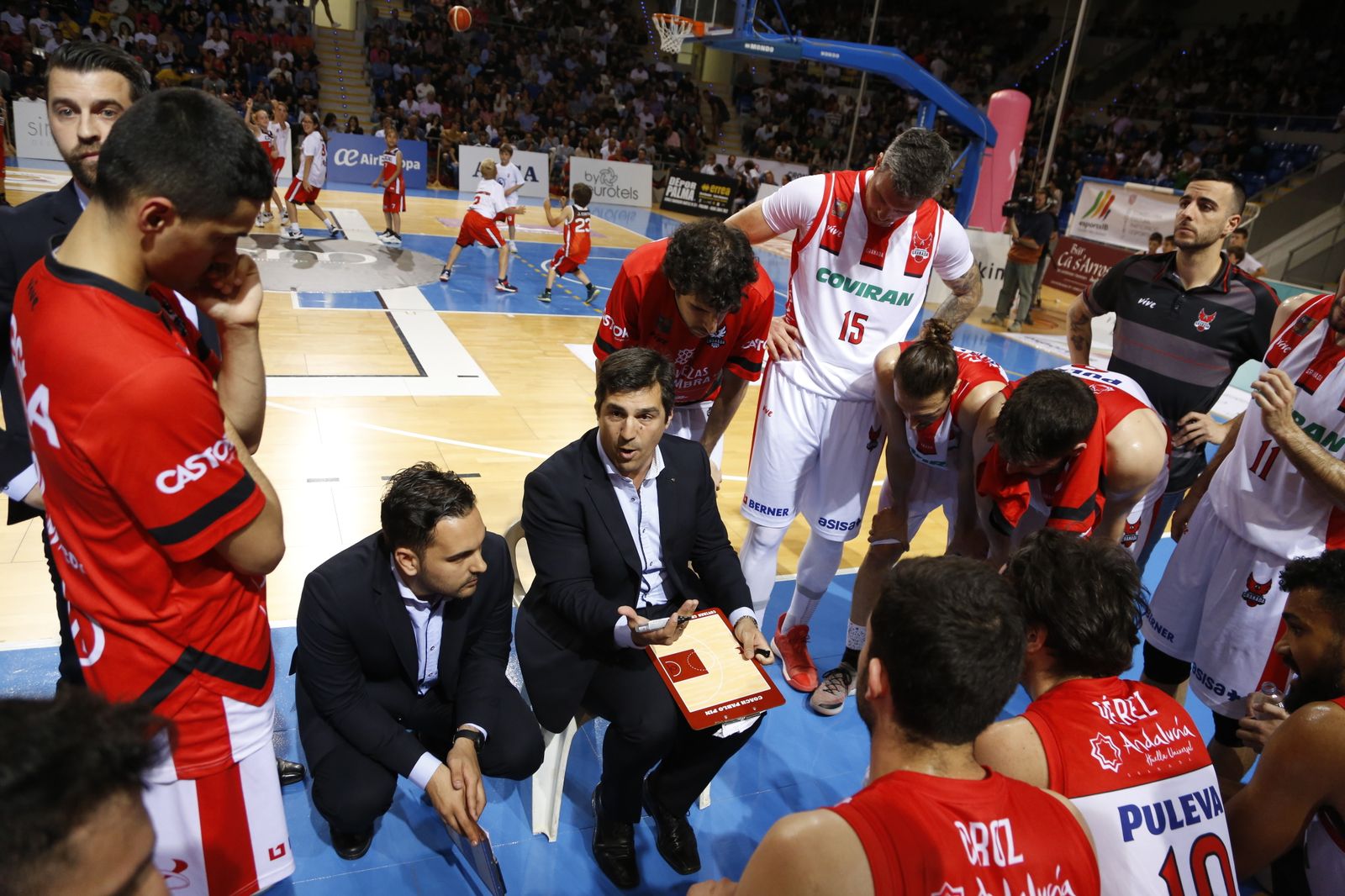 Pablo Pin volverá a reencontrarse con sus jugadores tras el último choque en Palma.