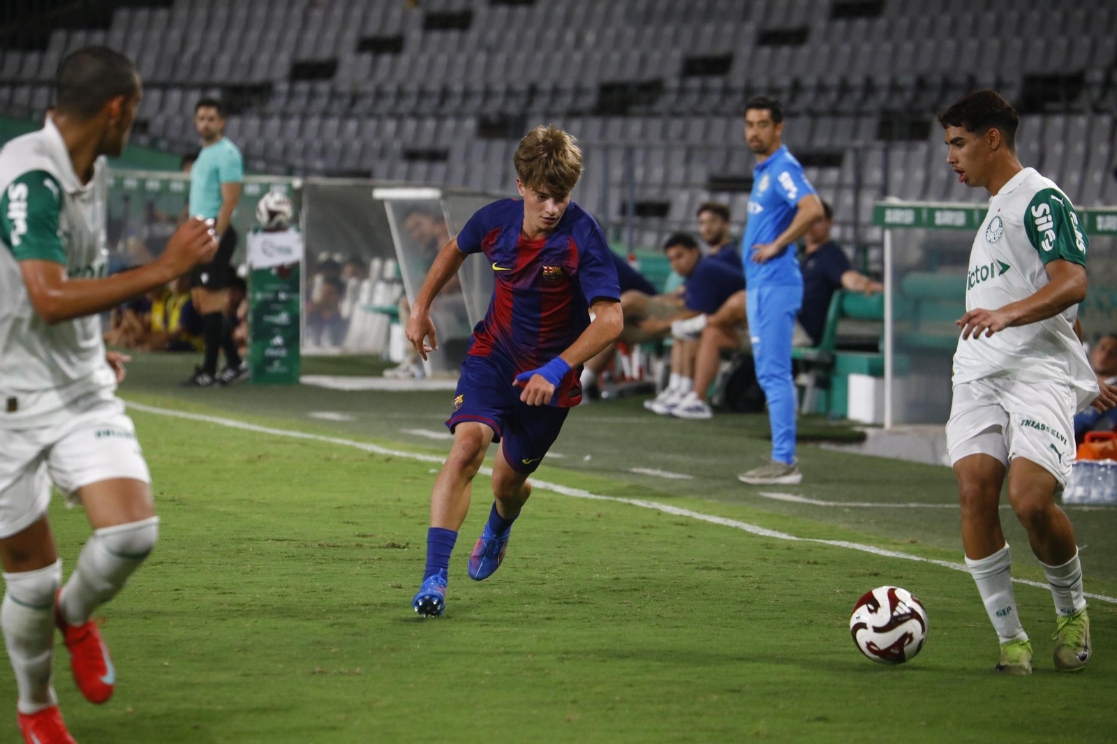 Las mejores fotos del Palmeiras - Barcelona del Mundial de Clubes juvenil en El Arcángel