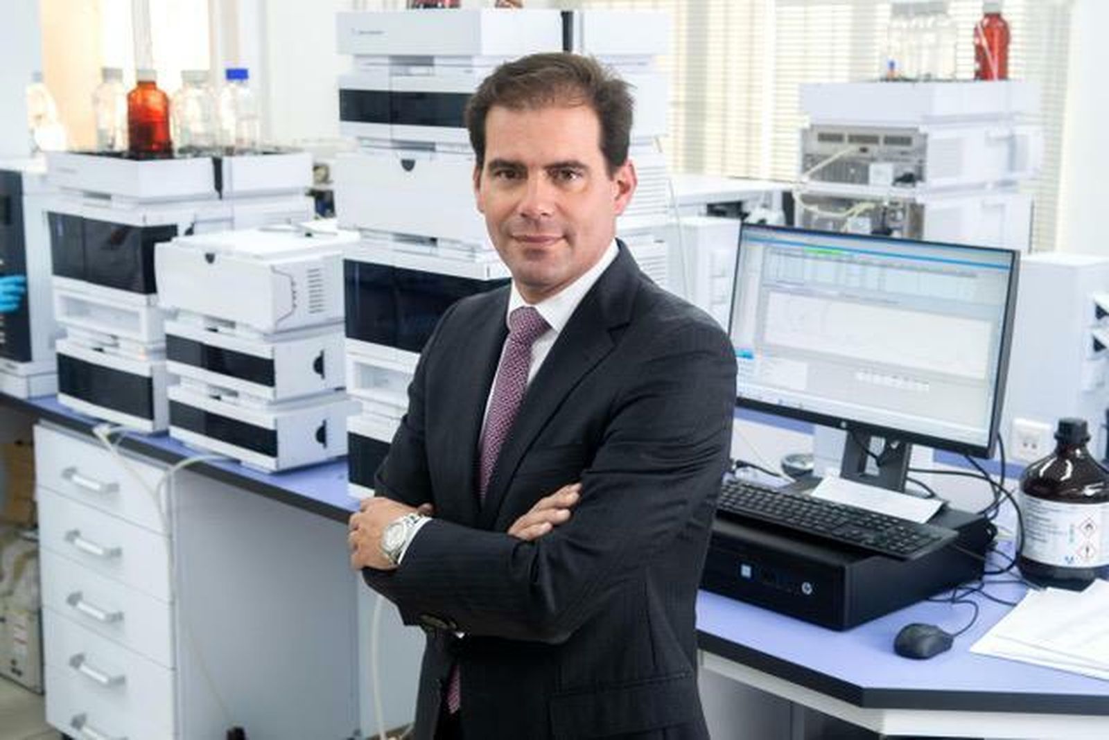 Antonio Gallego en los laboratorios de Migasa.