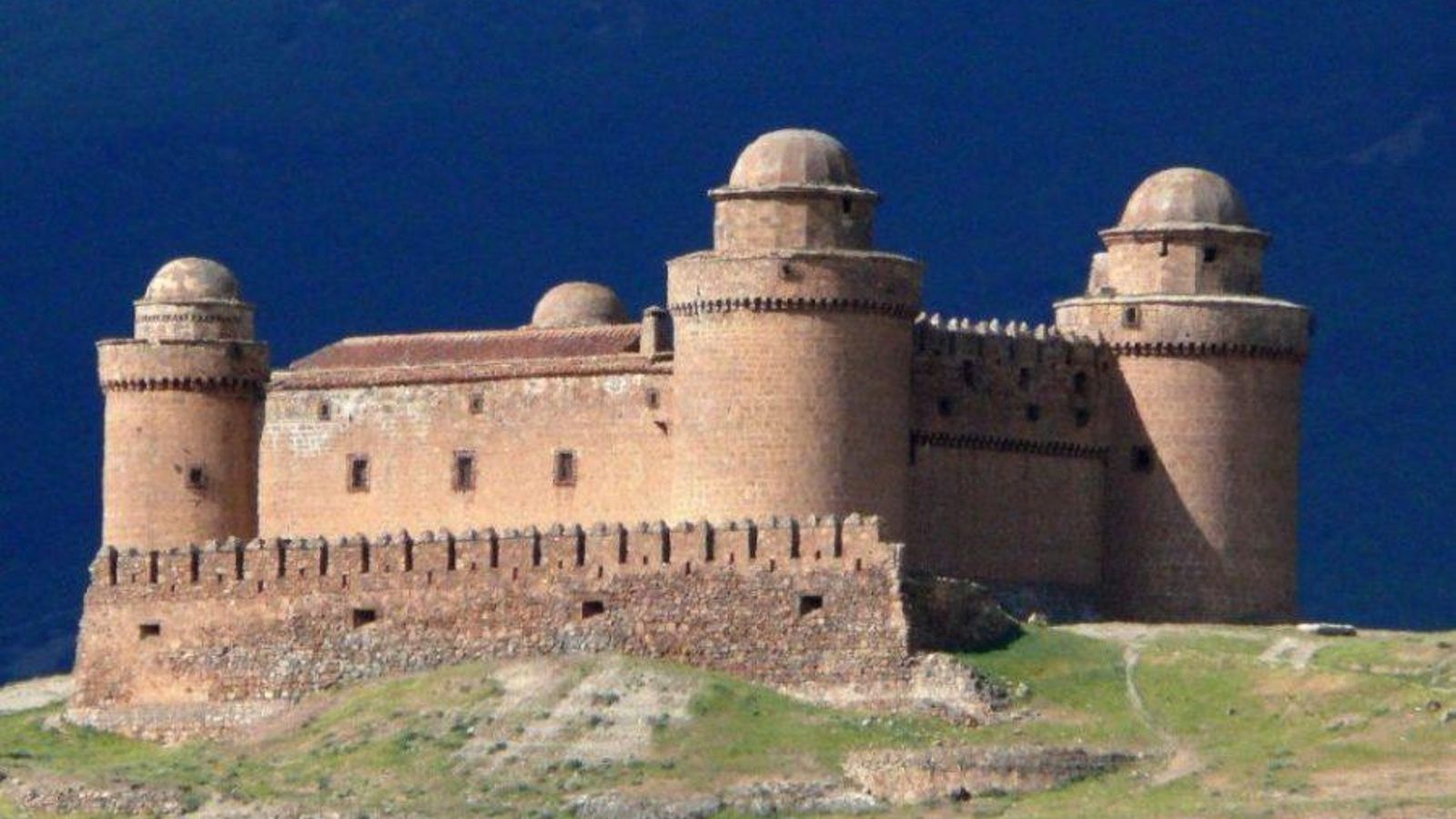 El castillo de La Calahorra, en Granada