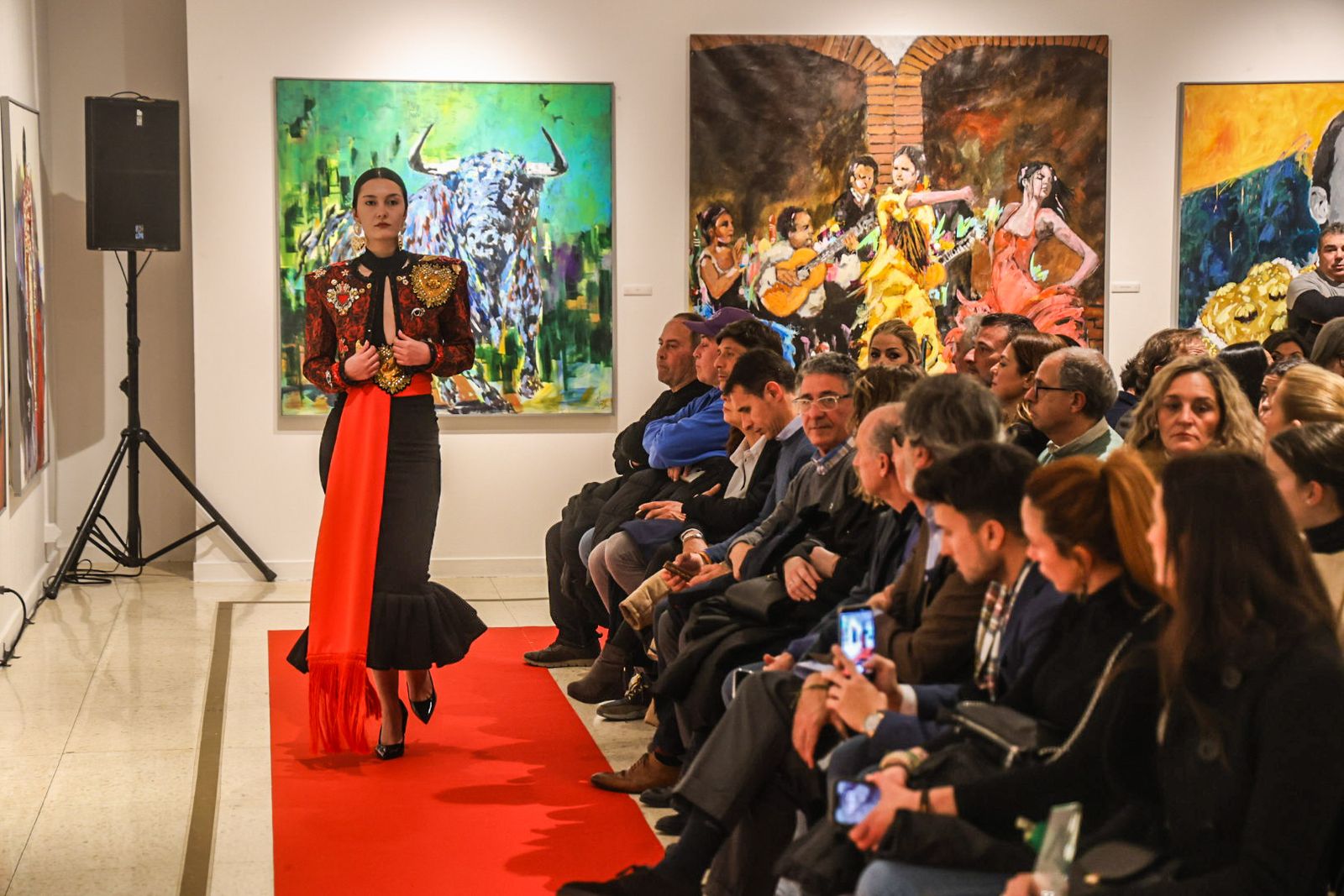 Fotografías de la exposición de ámbito taurino 'Miradas, trazos y estilo'. En el Museo de Huelva