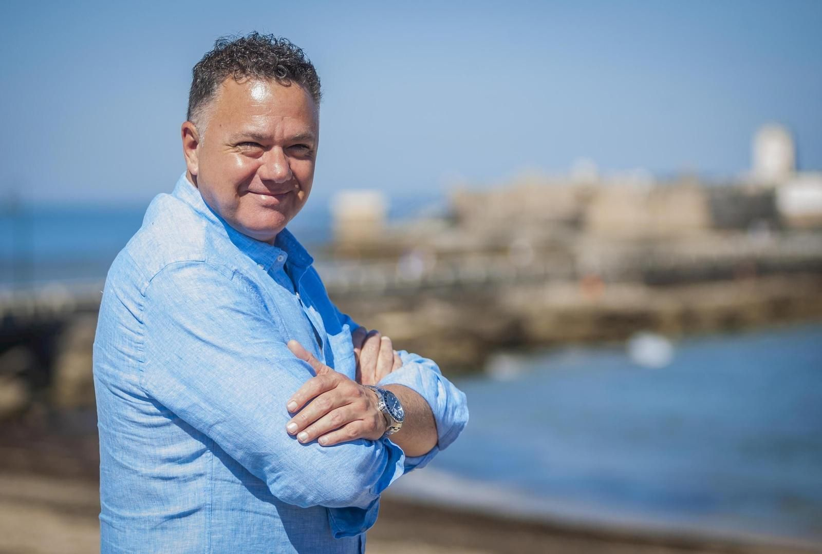 Juan Antonio Delgado en una imagen en la playa de la Caleta en Cádiz