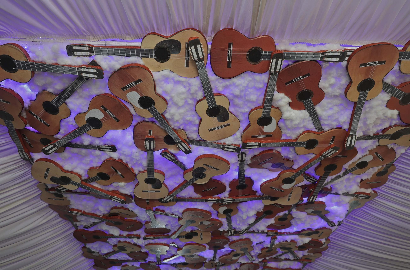 El cielo de guitarras de Los Buyitas.