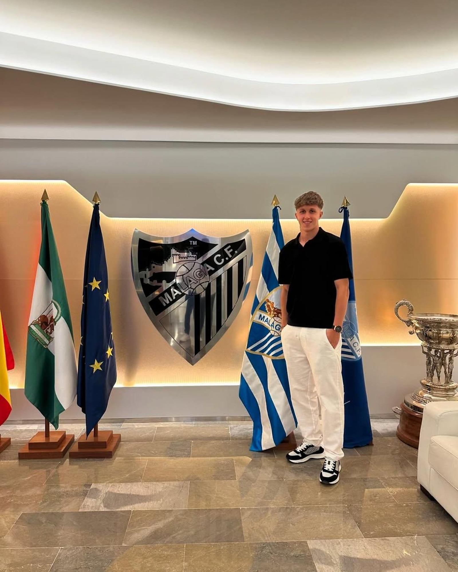 El Málaga hace contrato profesional a Ali El Failali Gallego