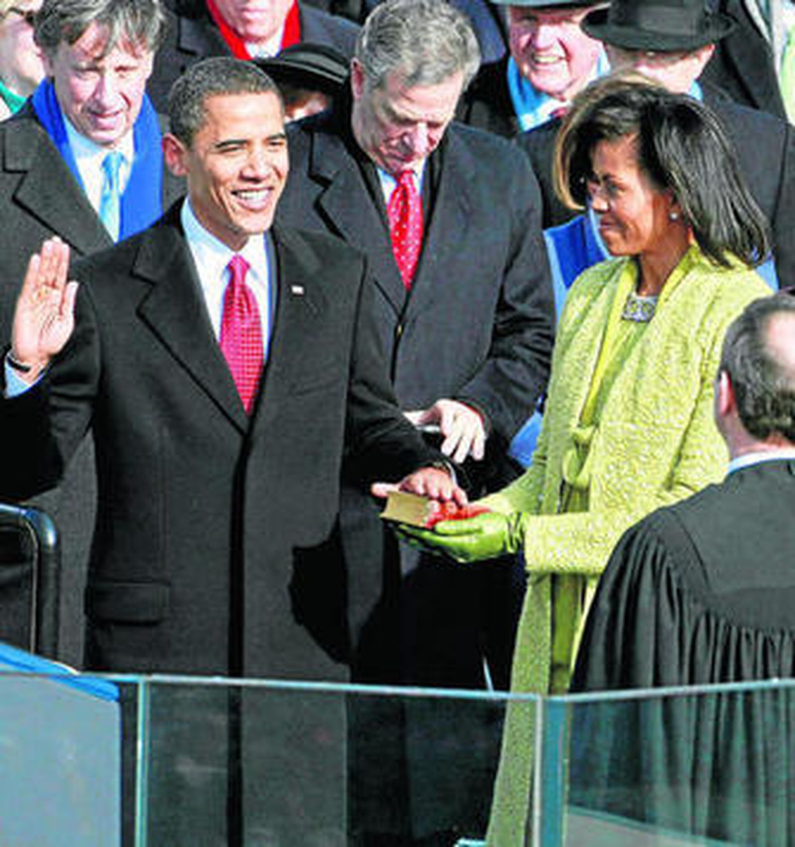 Obama jura el cargo en el acto inaugural de su primer mandato, en enero de 2009.