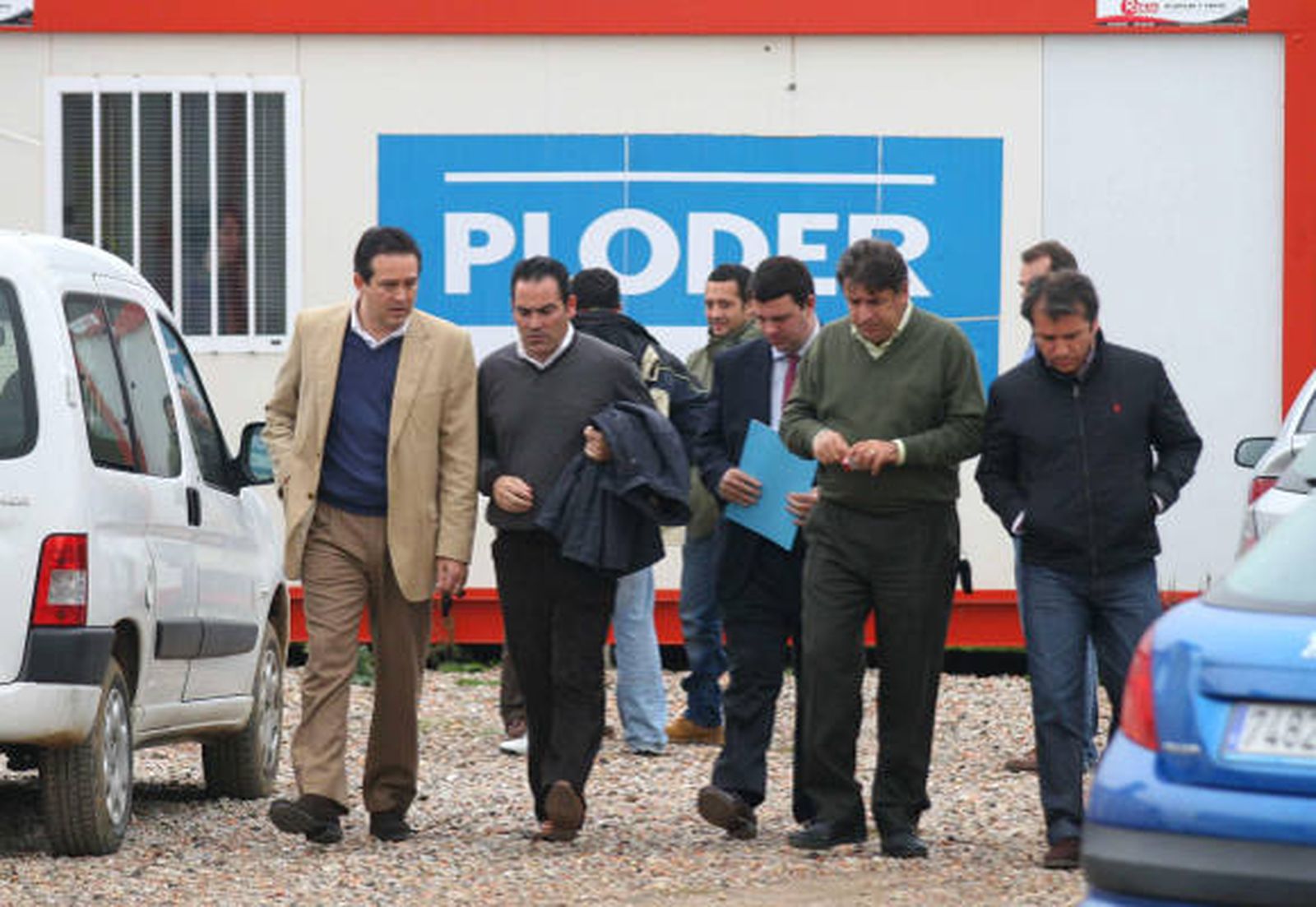 Las subcontratas del aeropuerto llegan a un acuerdo con la adjudicataria y el lunes reanudarán las obras