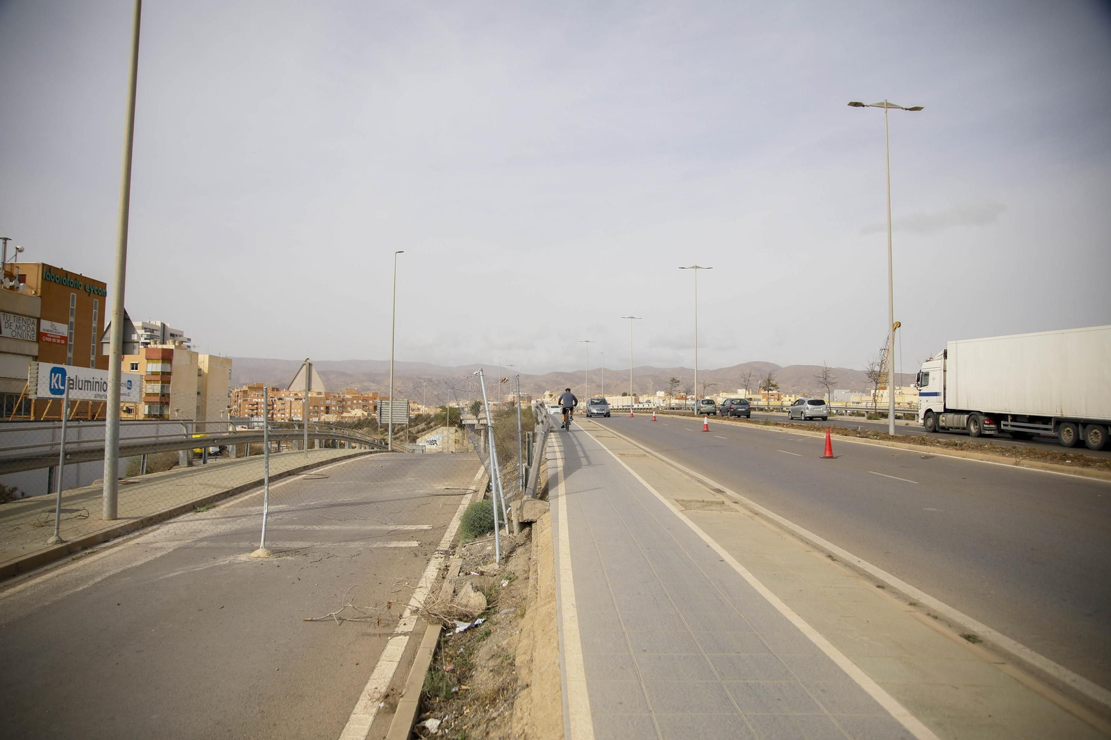 Las imágenes de las obras del puente de la autovía de Almería