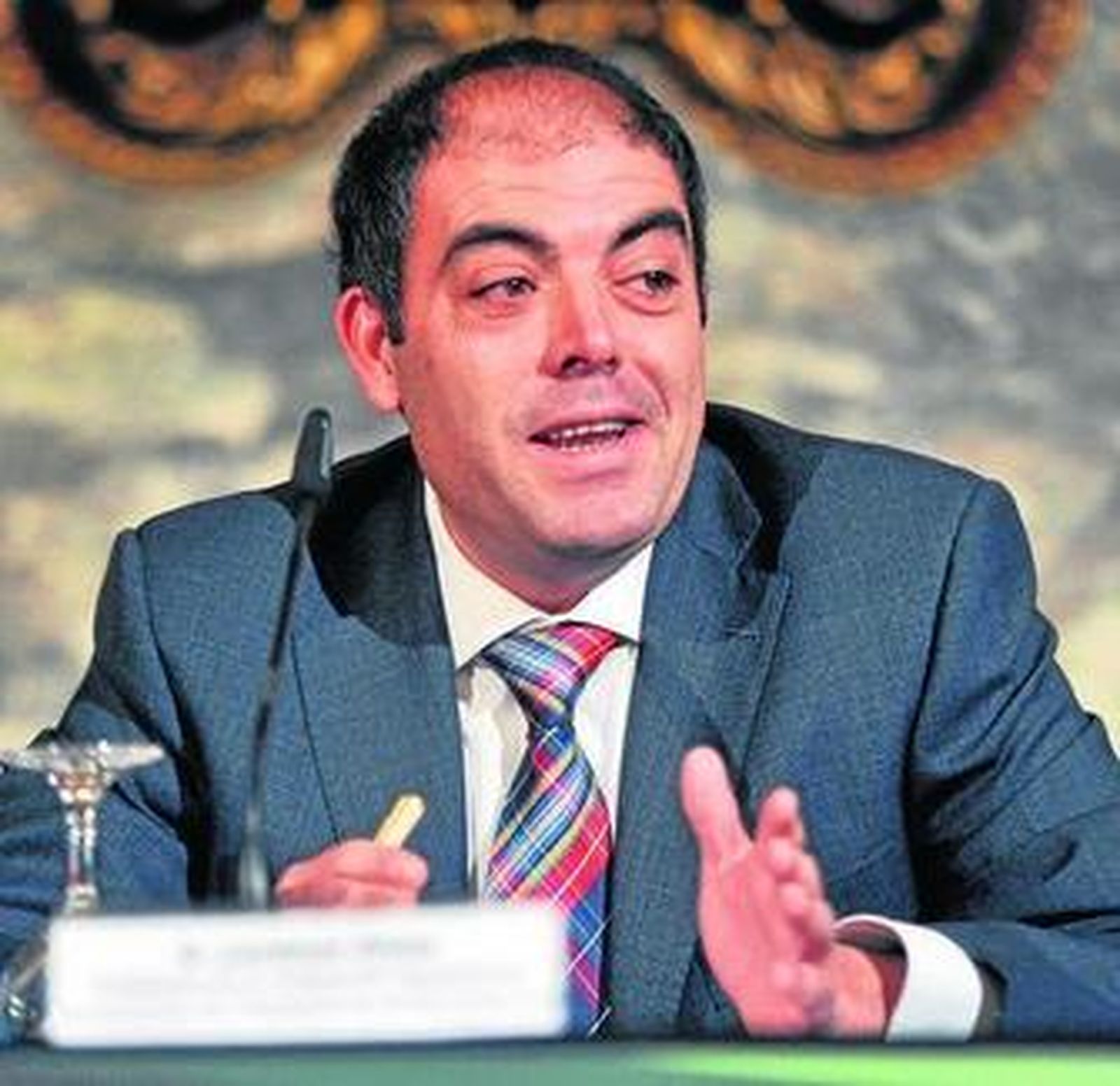 Imagen reciente de Lorenzo Amor durante un acto.