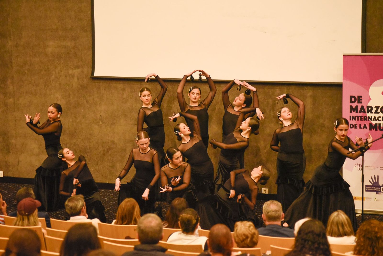 Las fotos de la entrega de los Premios a la Mujer Linense 2026