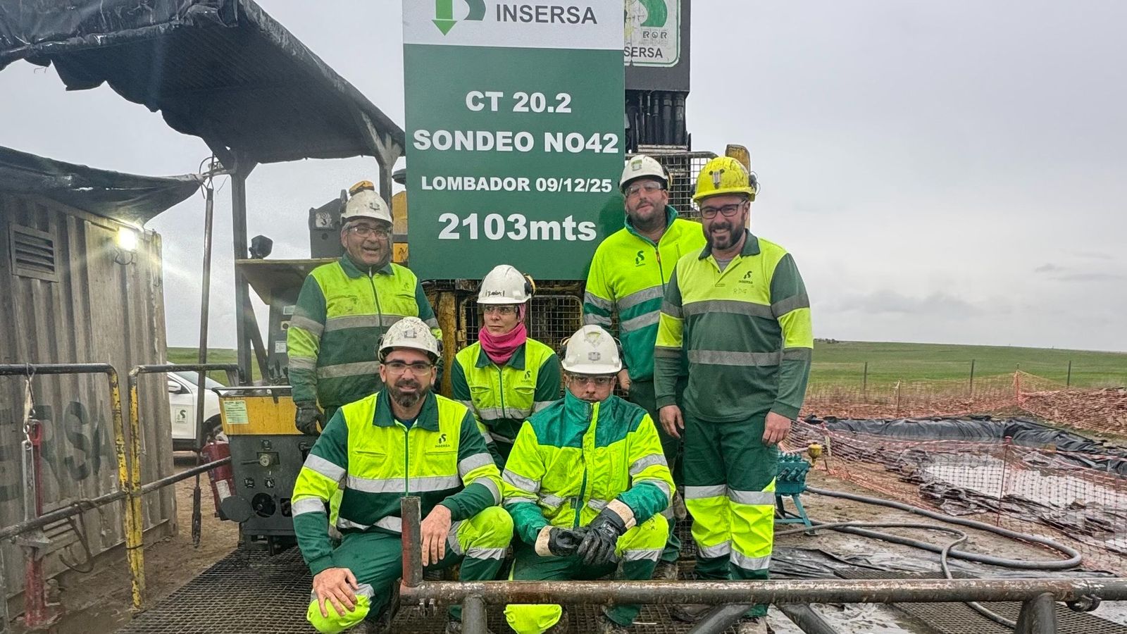 Equipo de sondeo de Insersa.