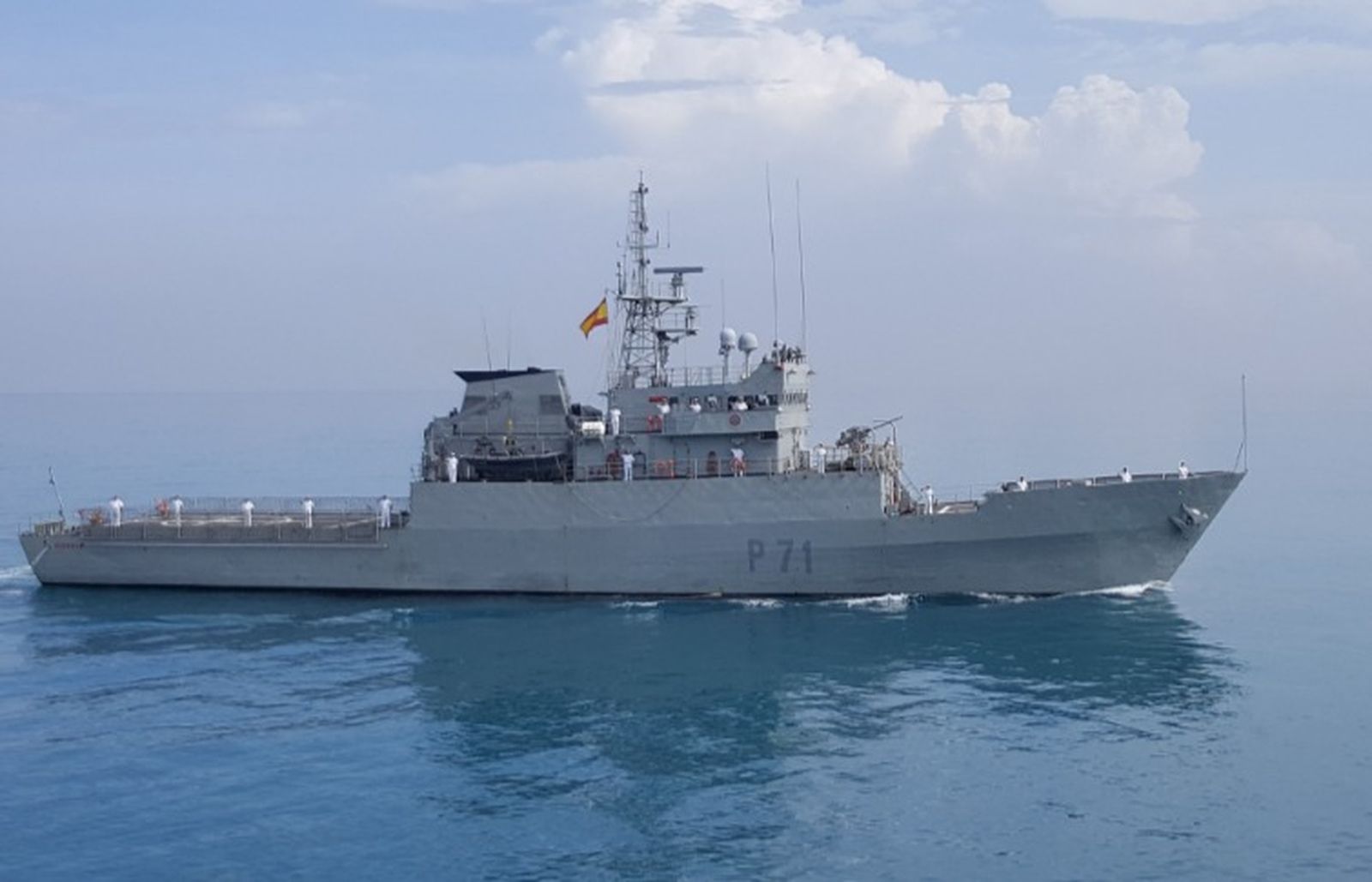 El patrullero 'Serviola' en alta mar