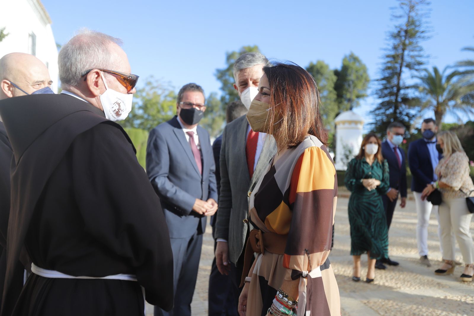 La presidenta del Parlamento, Marta Bosquet, junto al resto de miembros de la Mesa, visita al Monasterio de La Rábida