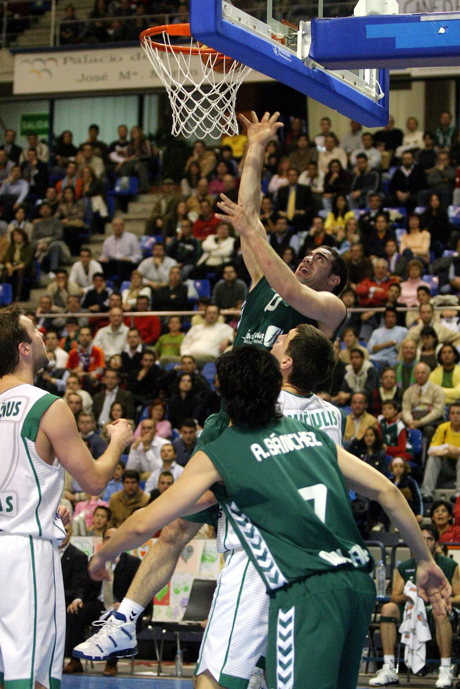 La carrera de Carlos Cabezas, en fotos