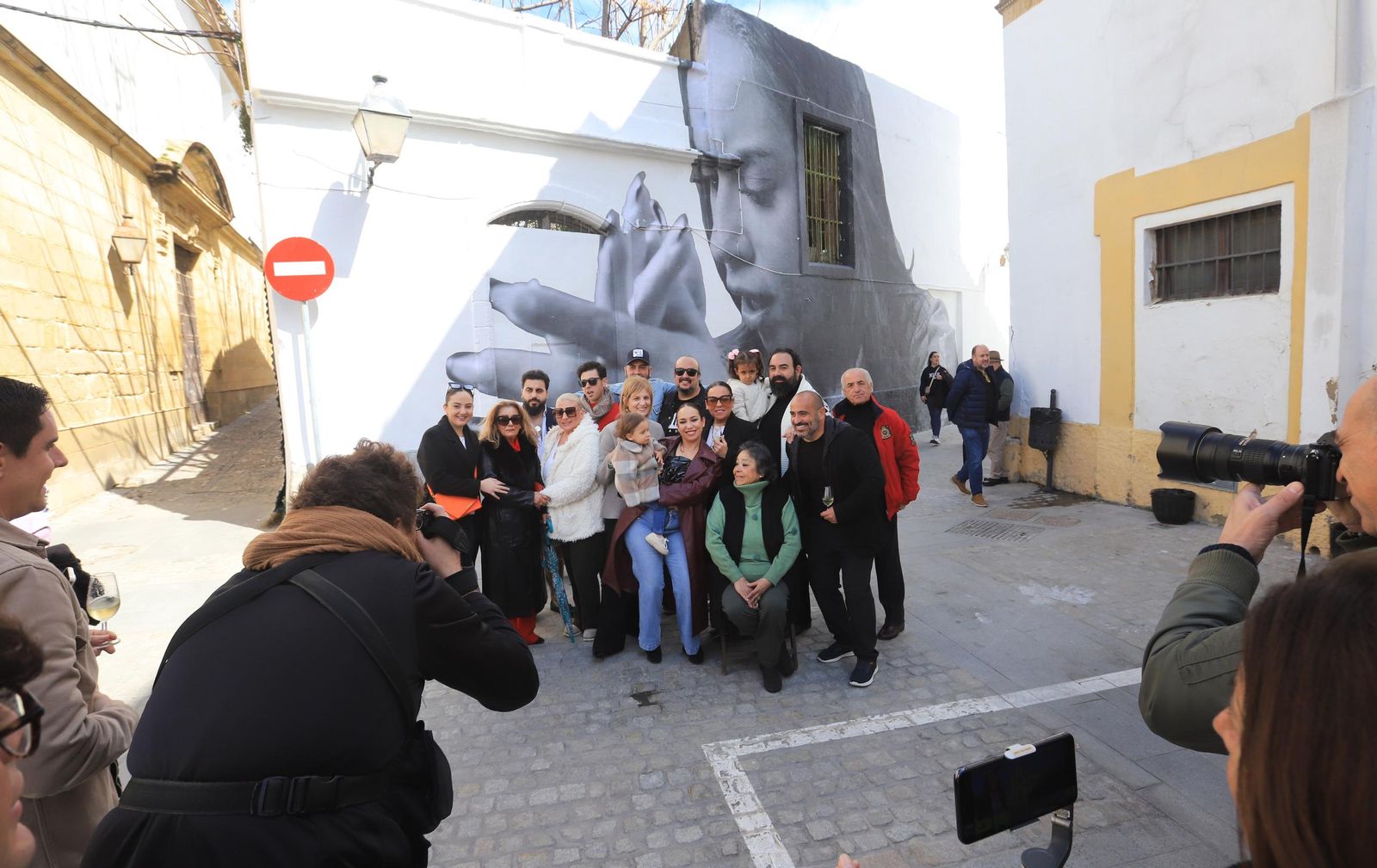 Fotomural de María Terremoto realizado por el fotoperiodista Juan Carlos Toro en Jerez
