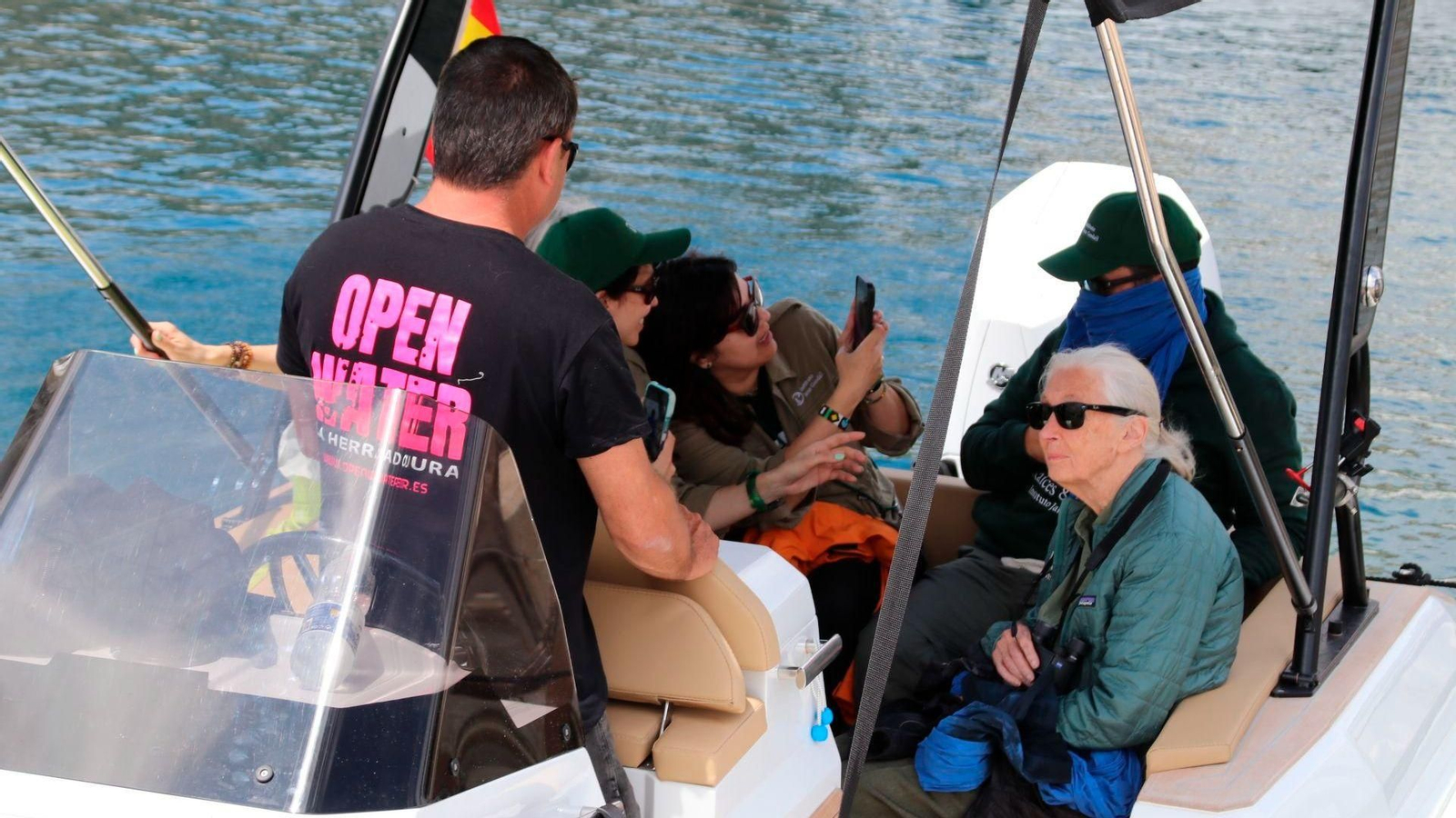 Jane Goodall participa en una búsqueda de ballenas en la Costa Tropical de Granada