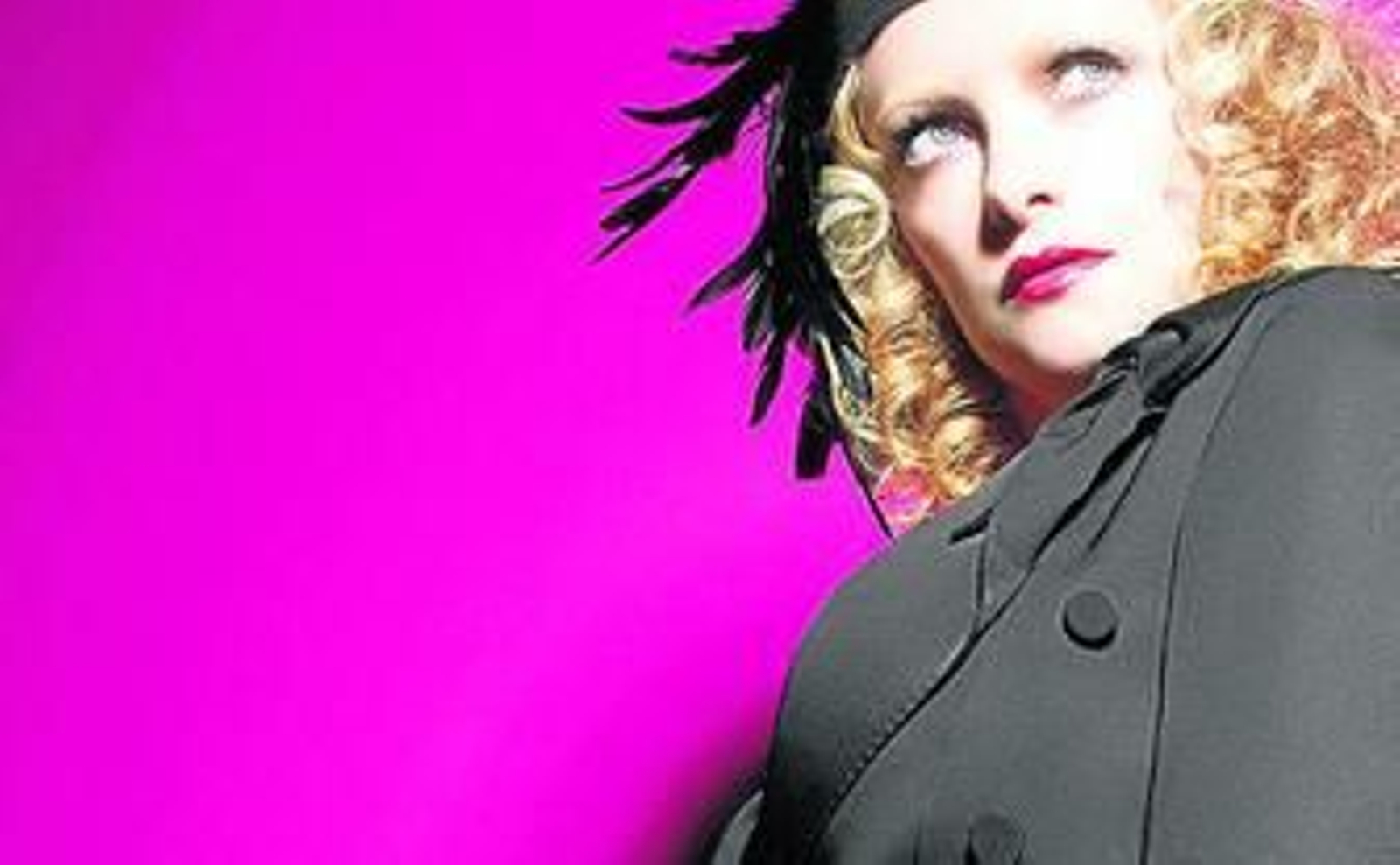 Alison Goldfrapp, vocalista del grupo. Alison Goldfrapp, vocalista del grupo.