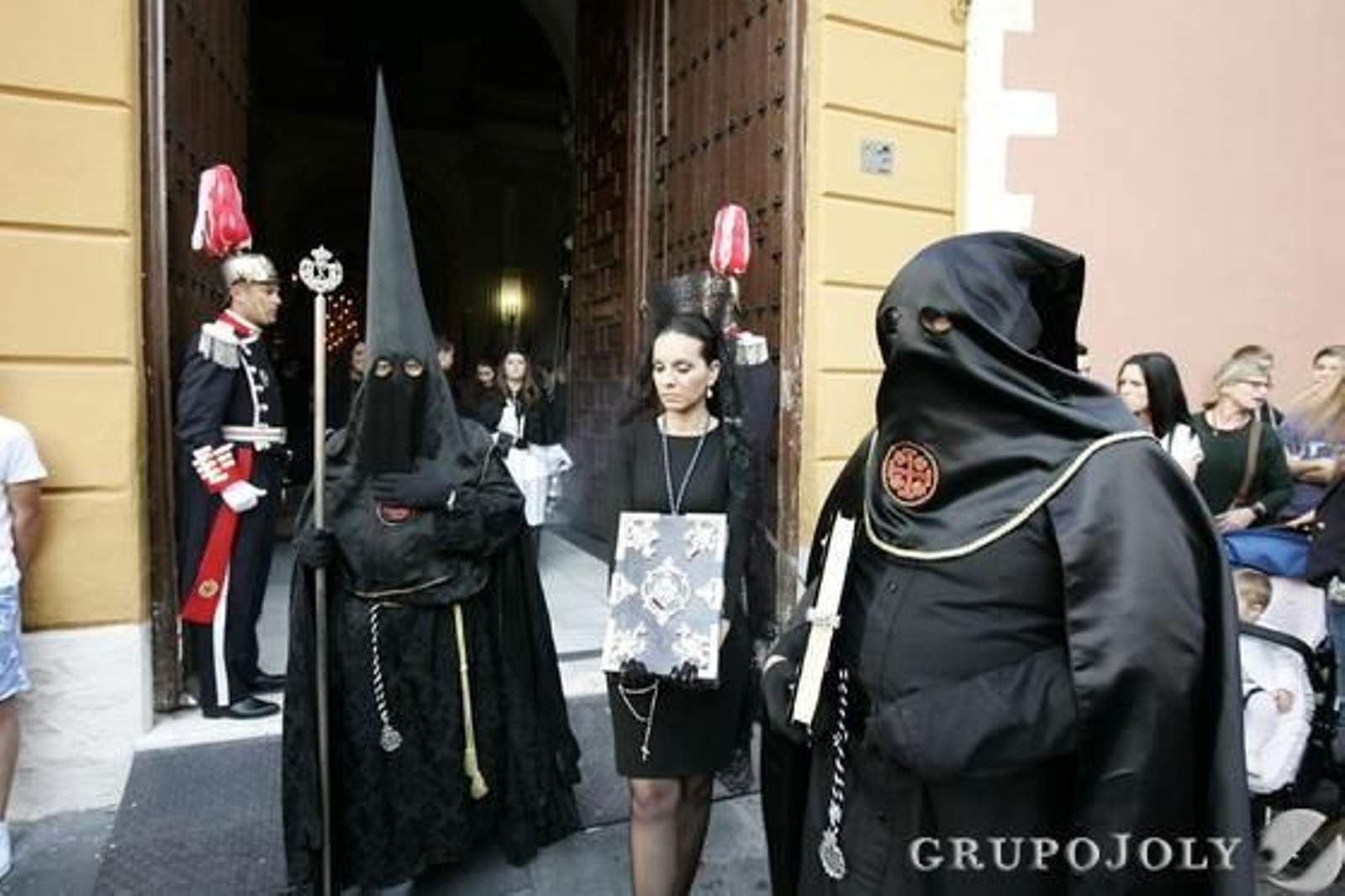 Santo Entierro

Foto: Javier Alonso