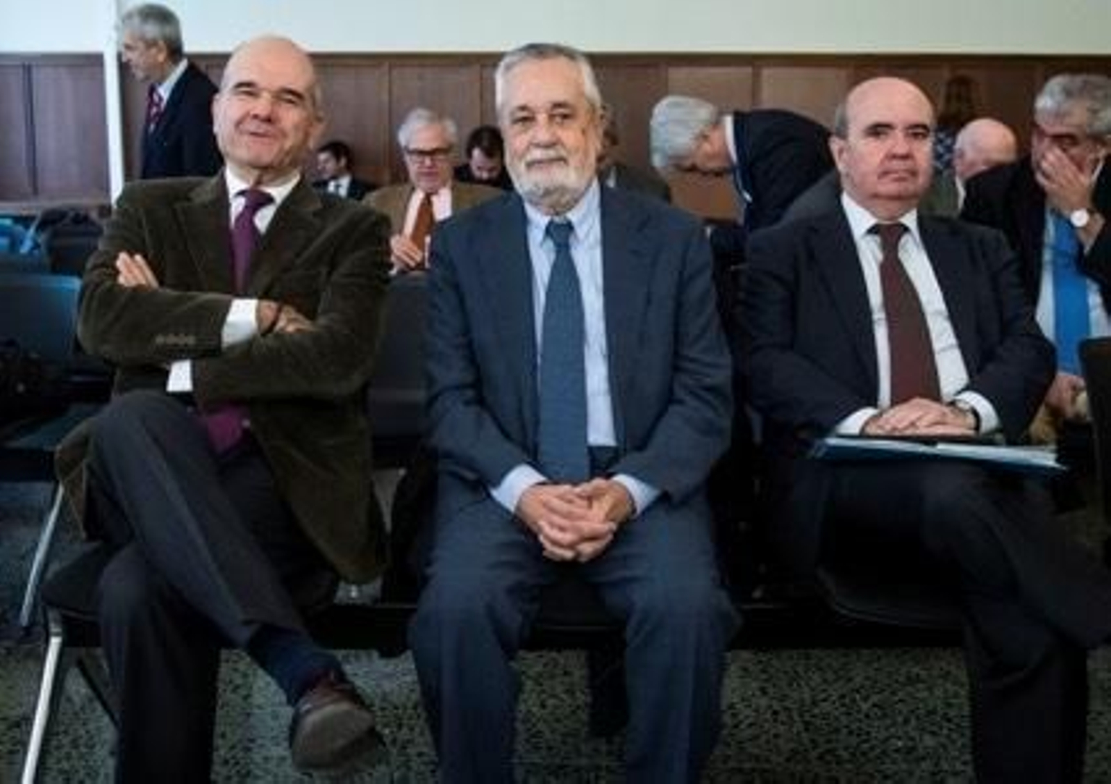 Los ex presidentes Chaves y Griñán y el ex consejero Gaspar Zarrías.