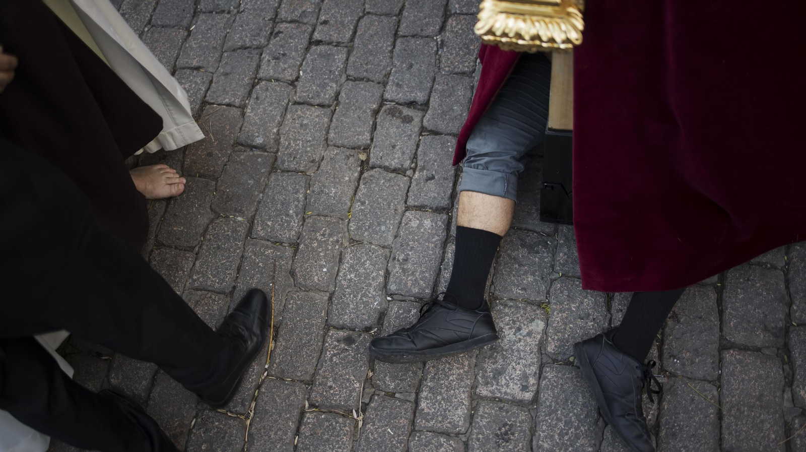 Imágenes de la Hermandad de La Lanzada en el Jueves Santo de Jerez 2025