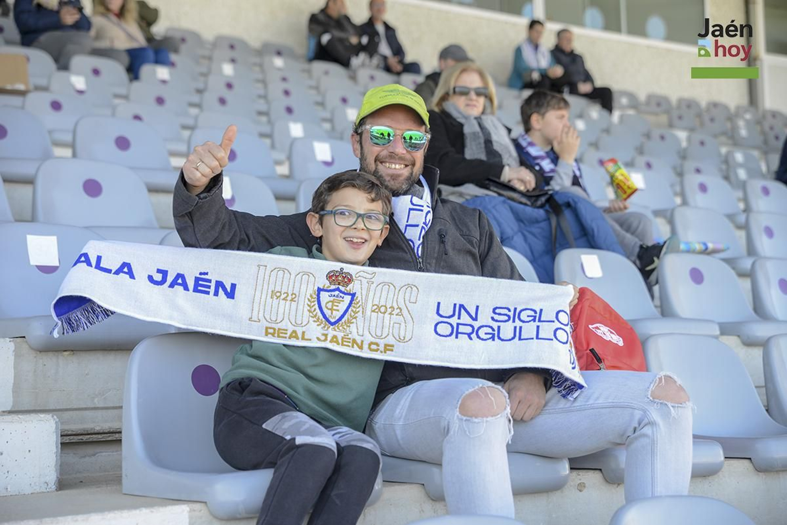 Búscate en la victoria del Real Jaén con la que asciende a la segunda plaza