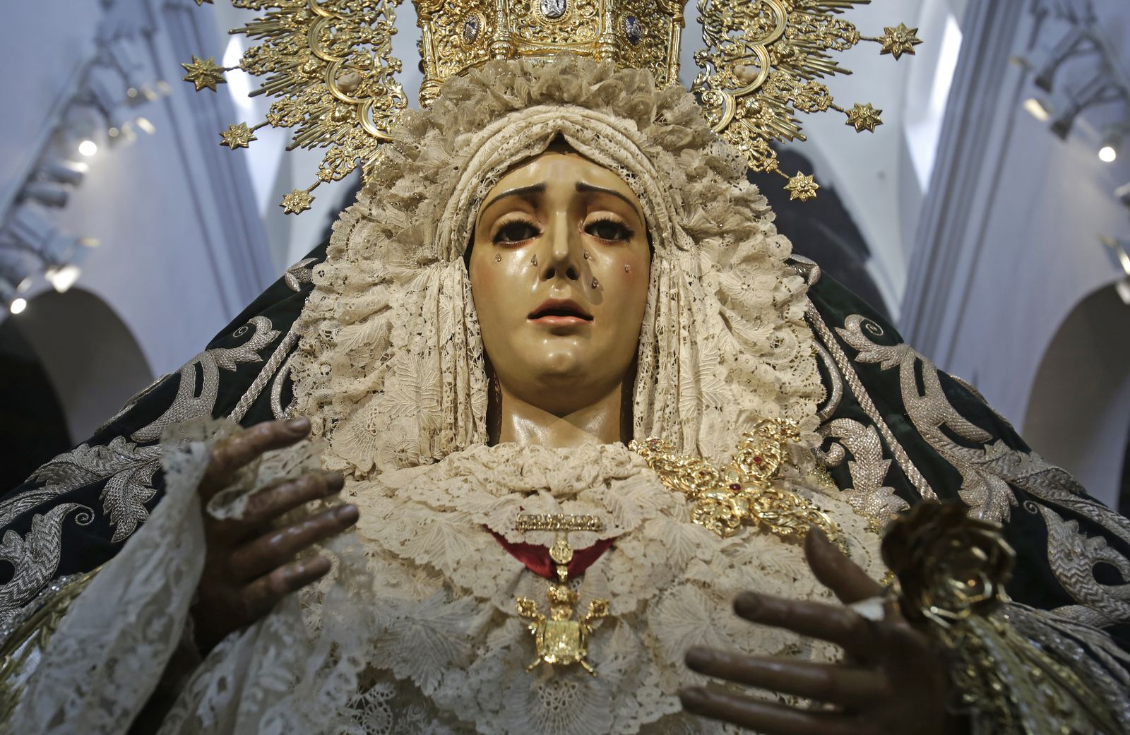 Besamanos de la Virgen de la Candelaria