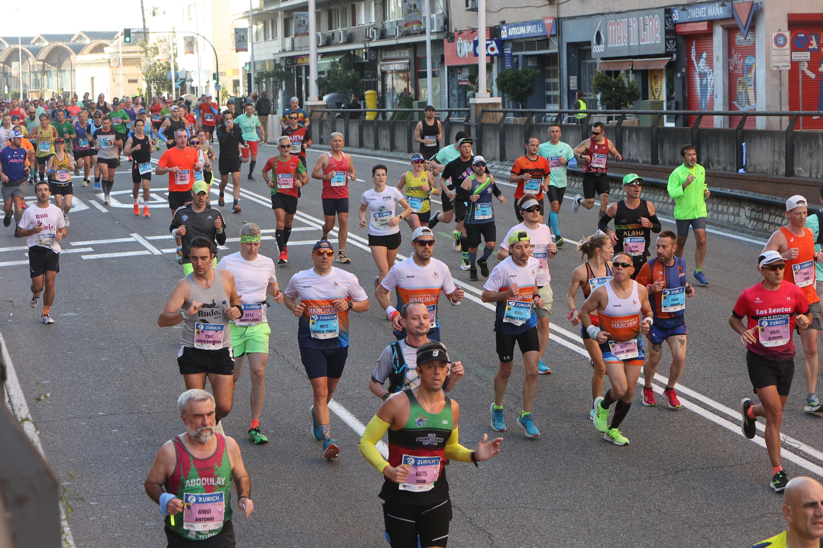 Búscate en la Zurich maratón de Sevilla