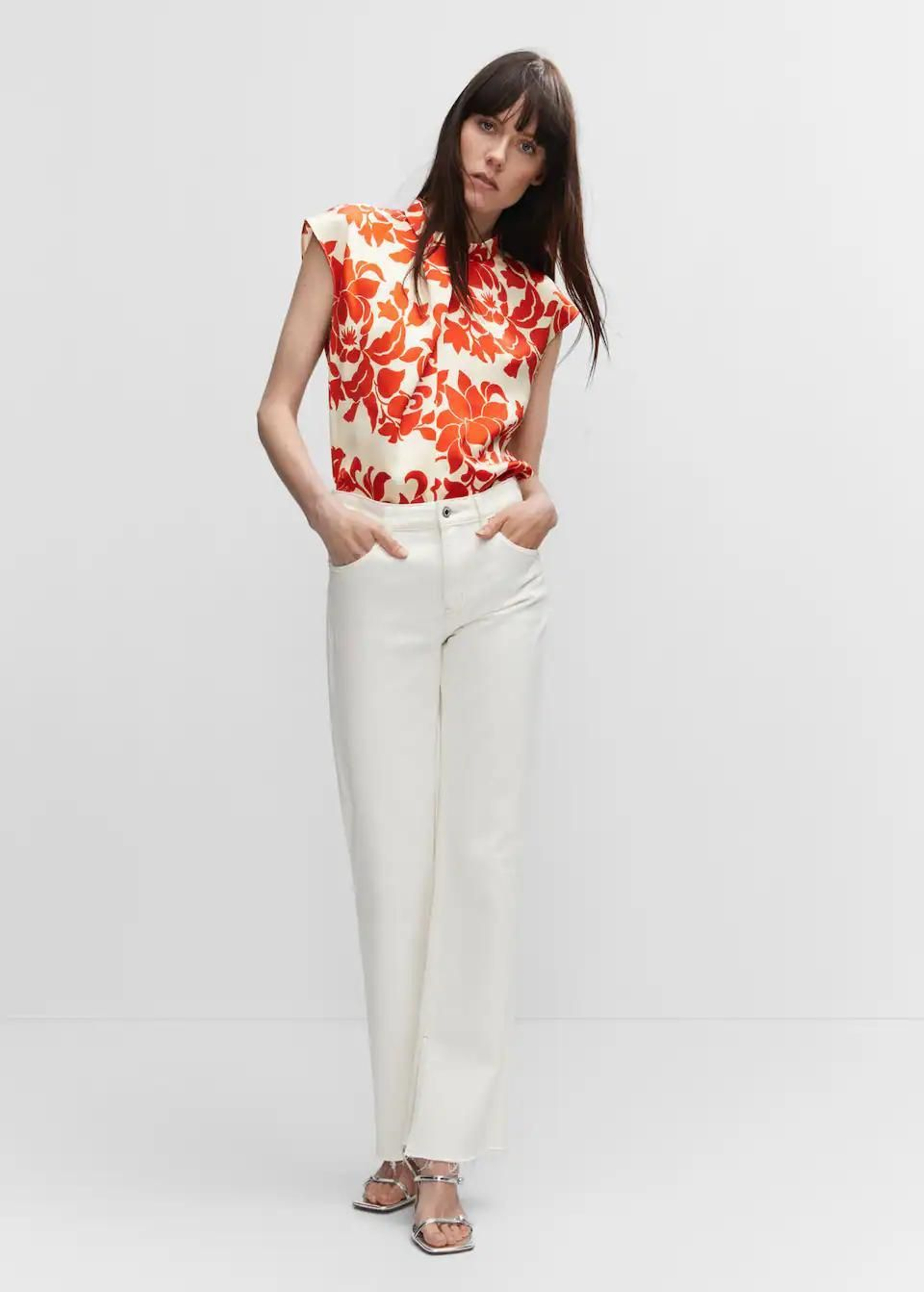 Blusa de flores de Mango.