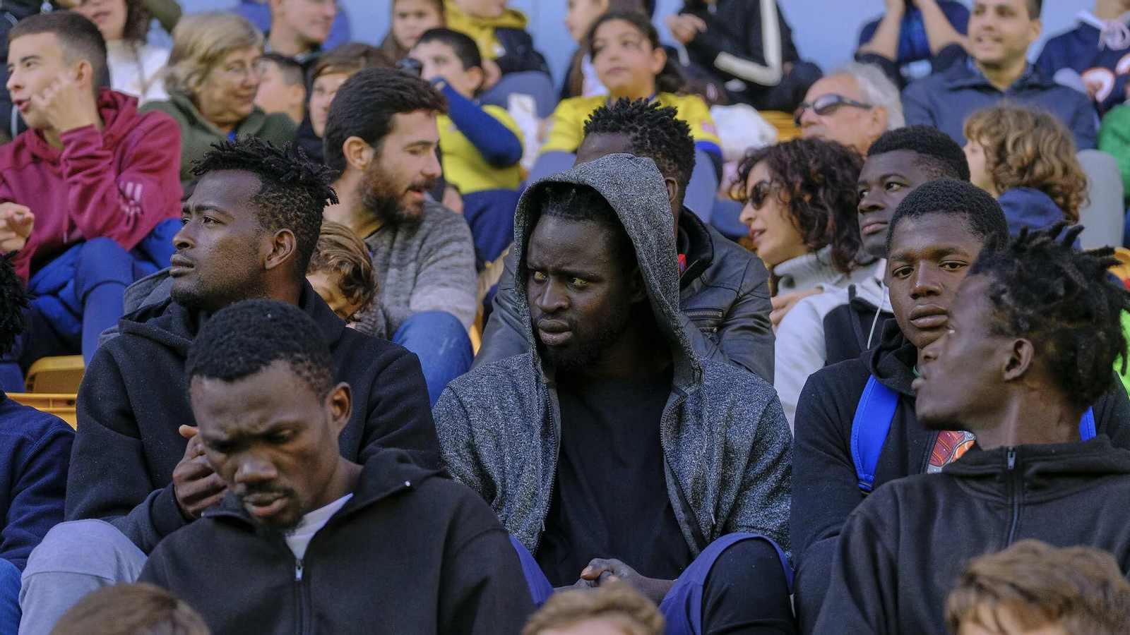 Partido de fútbol a beneficio de la Asociación de Reyes Magos en Carranza